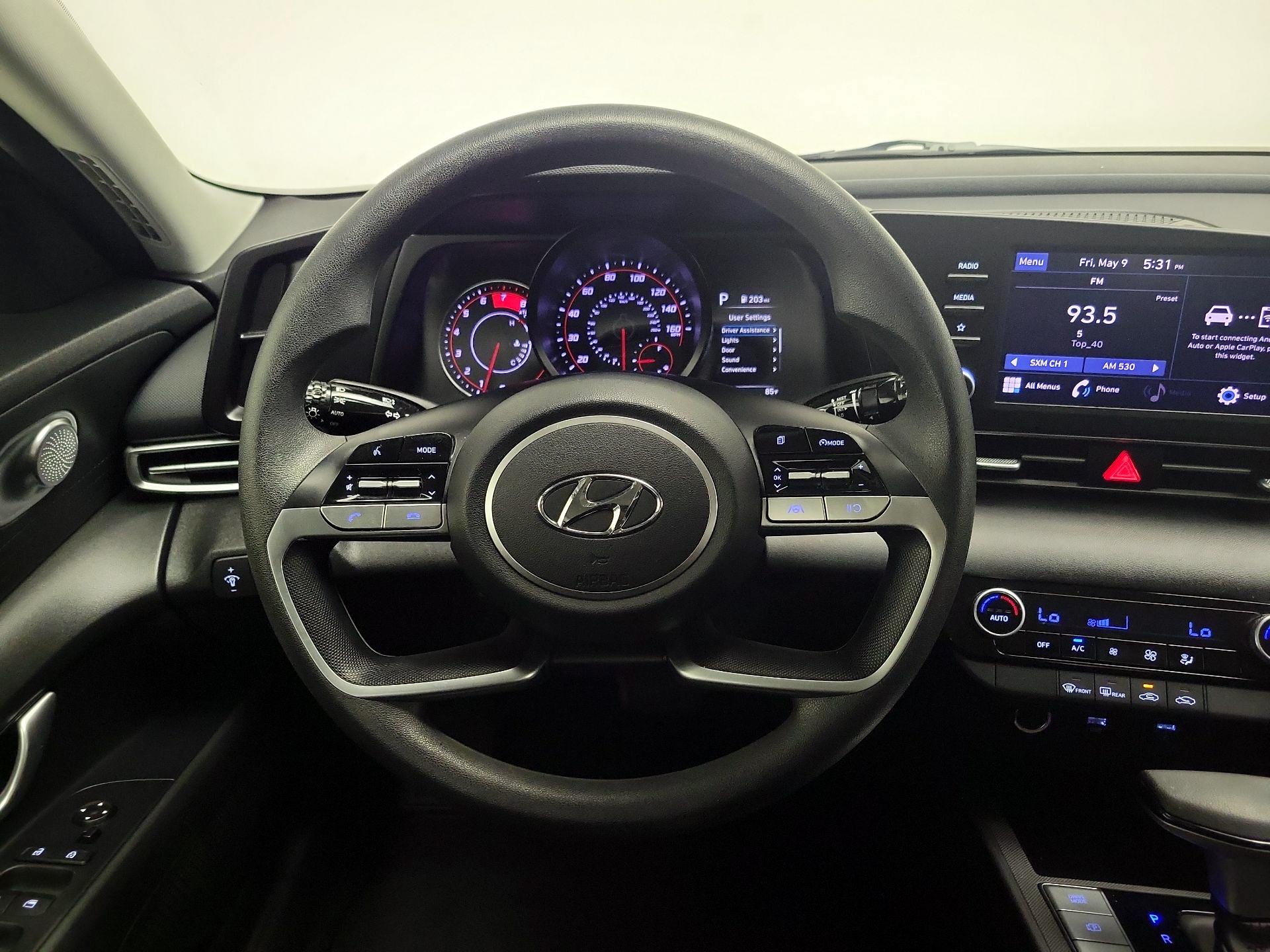 Thumbnail: 2022 Hyundai Elantra - 10