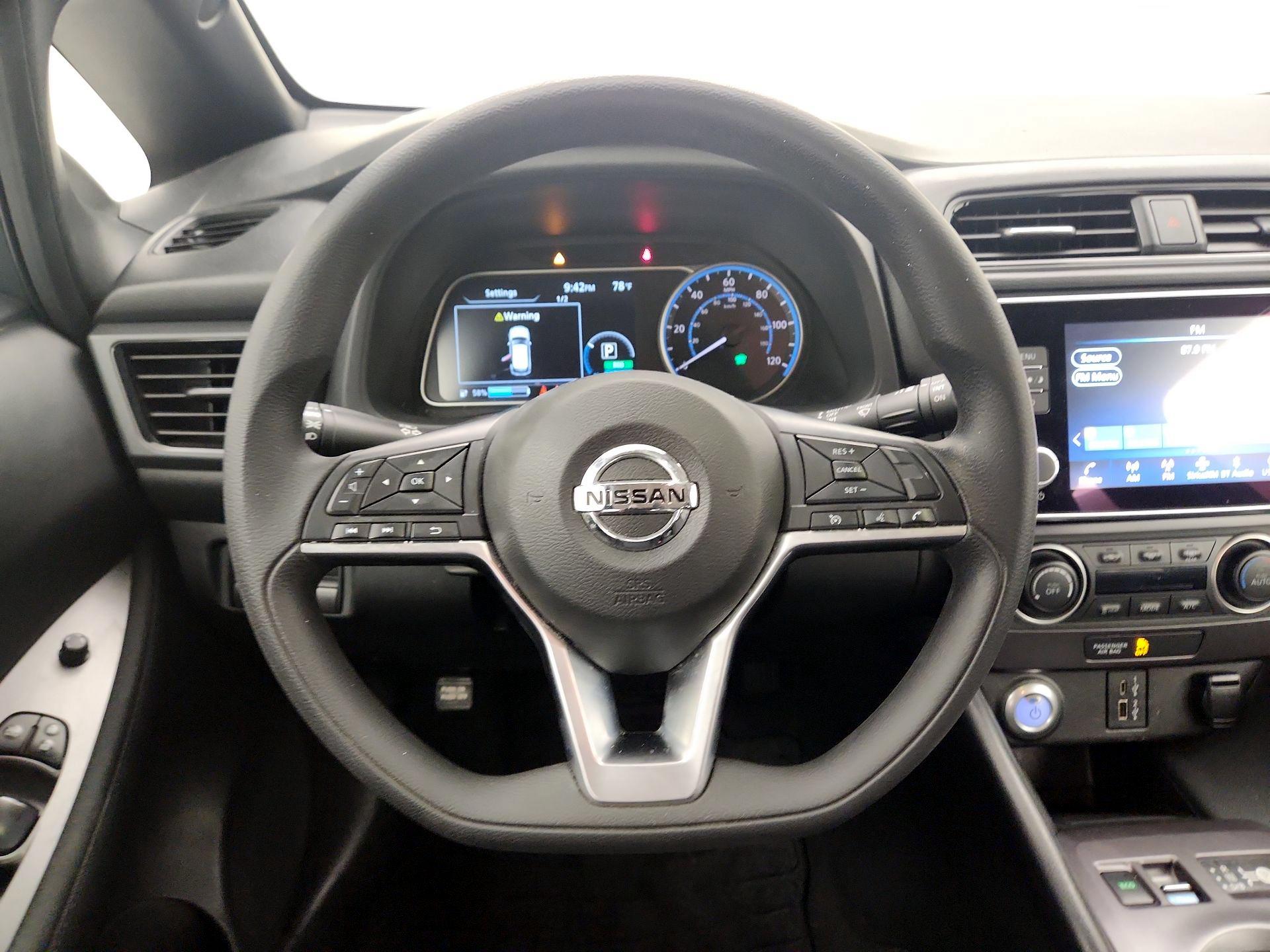 Thumbnail: 2022 Nissan Leaf - 10