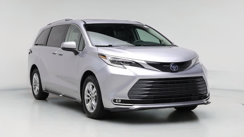 2021 Toyota Sienna Limited Hero Image
