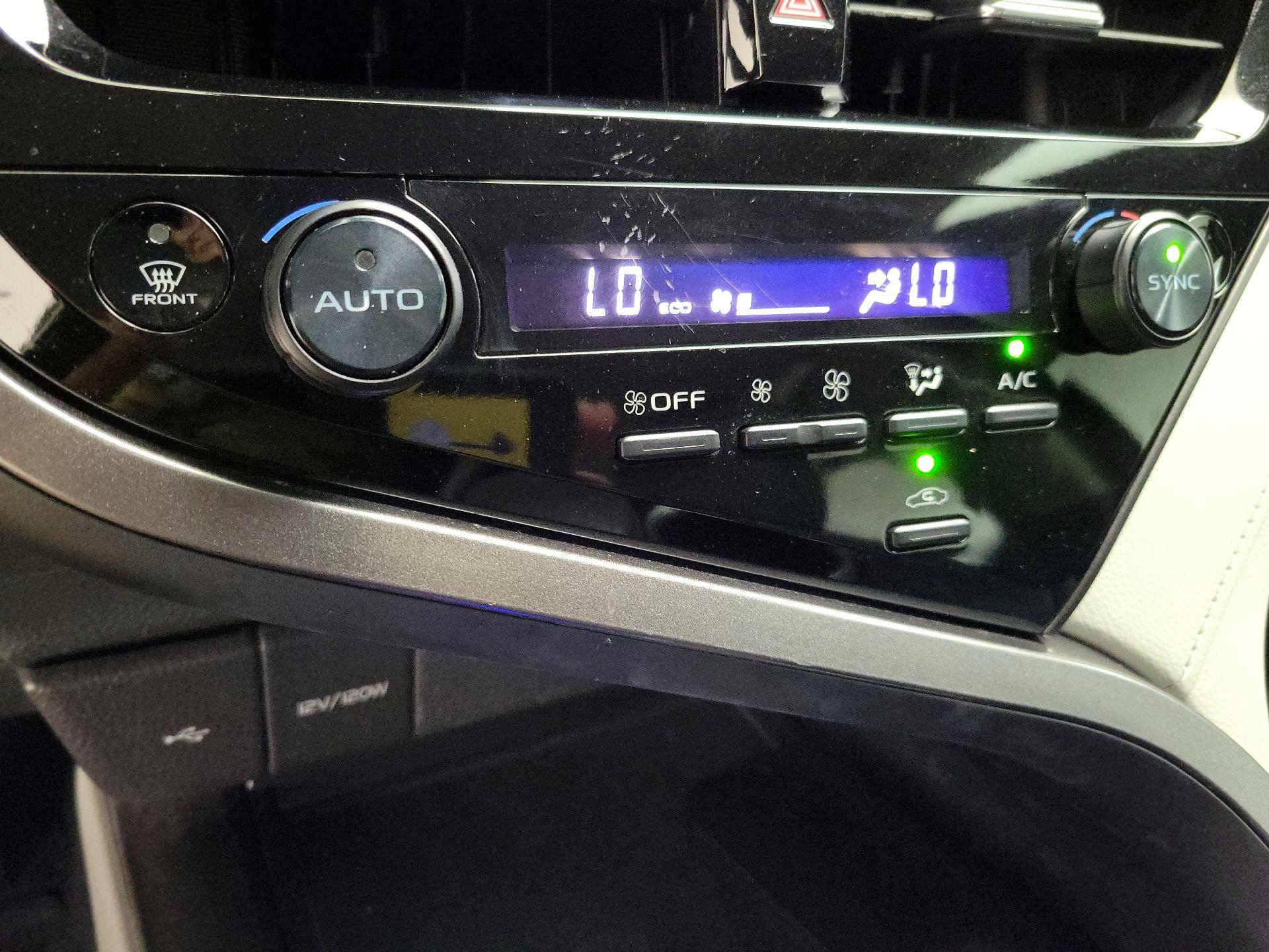 Thumbnail: 2024 Toyota Camry - 17