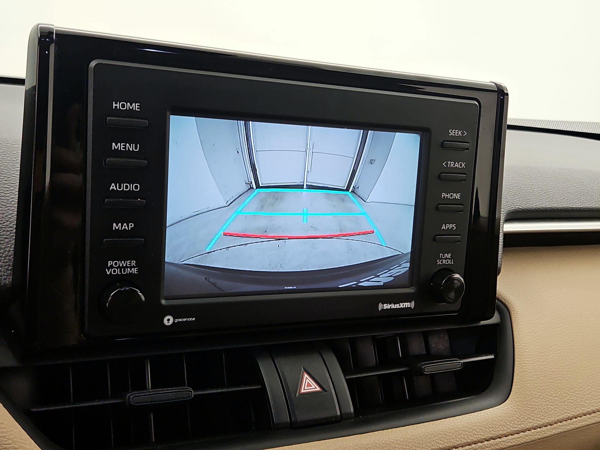 Thumbnail: 2020 Toyota RAV4 - 14