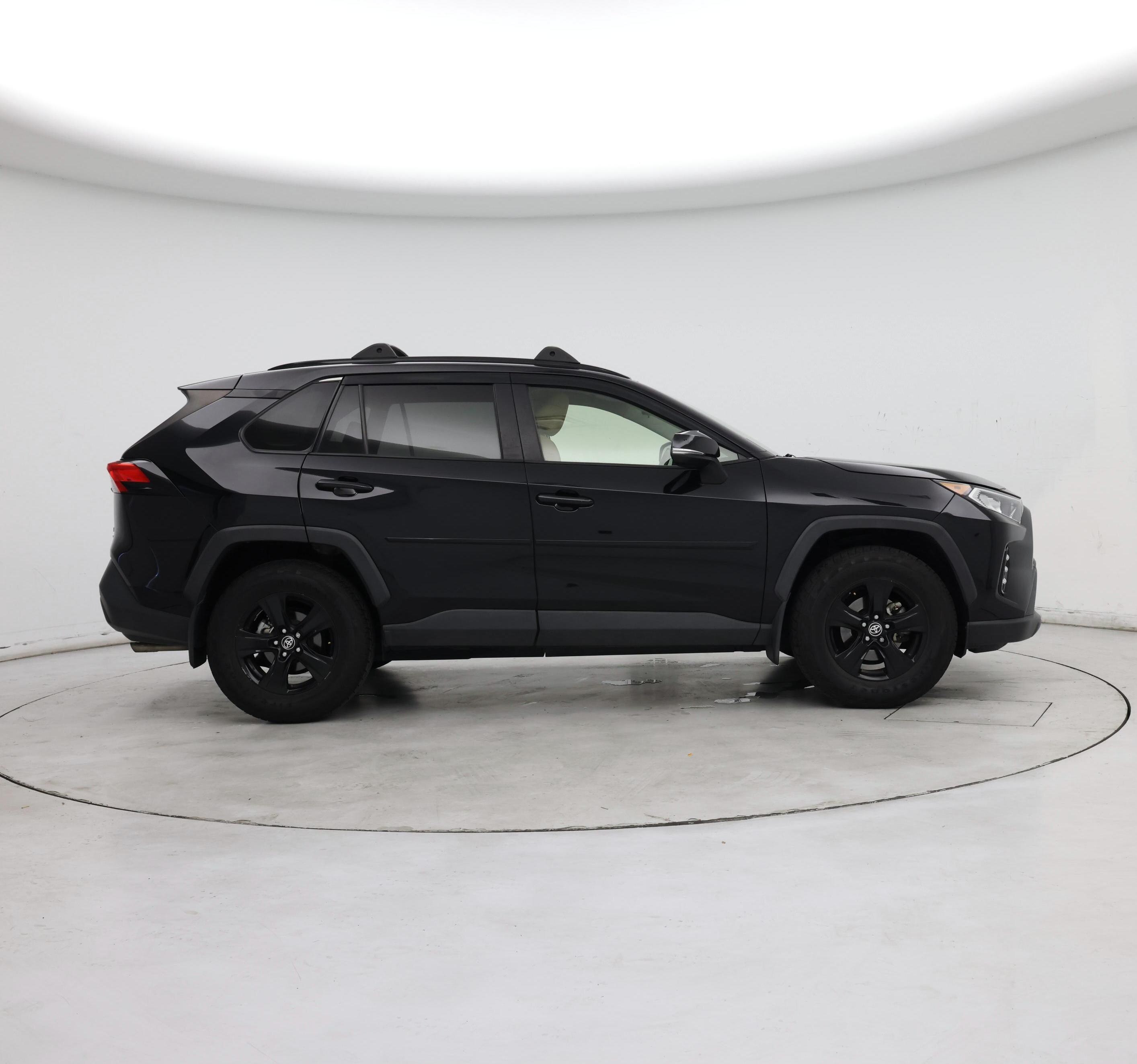 Thumbnail: 2020 Toyota RAV4 - 7