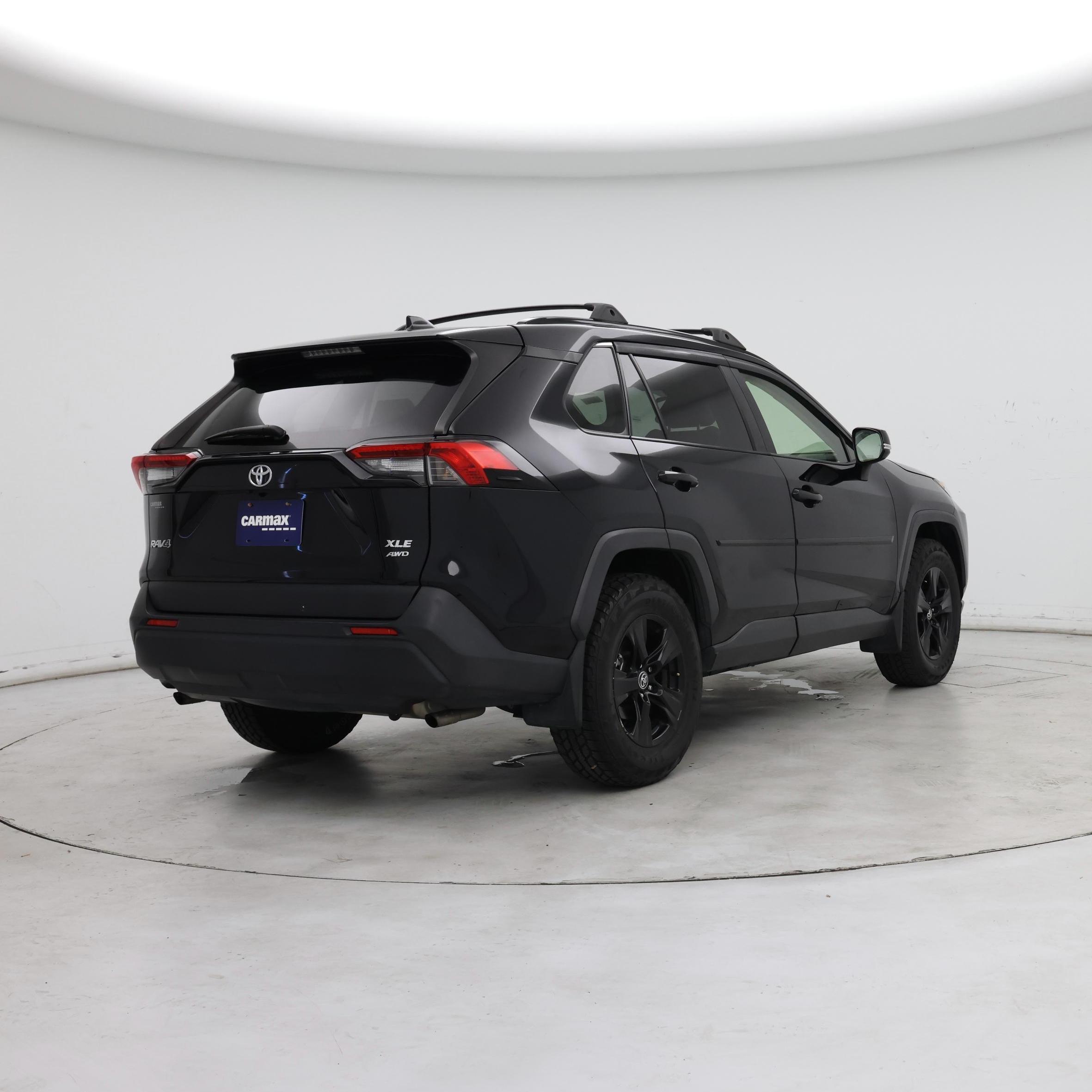 Thumbnail: 2020 Toyota RAV4 - 8