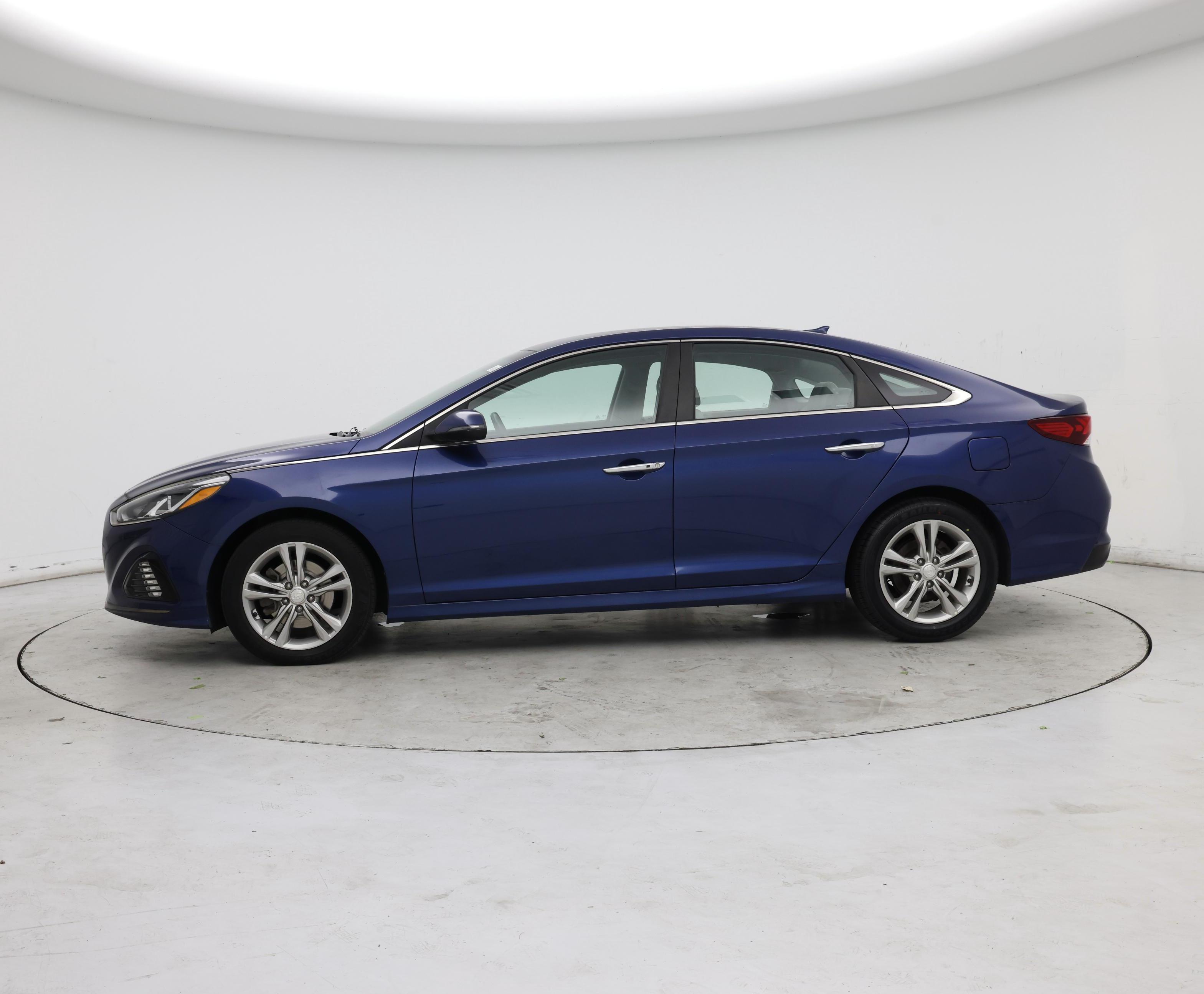 Thumbnail: 2019 Hyundai Sonata - 3