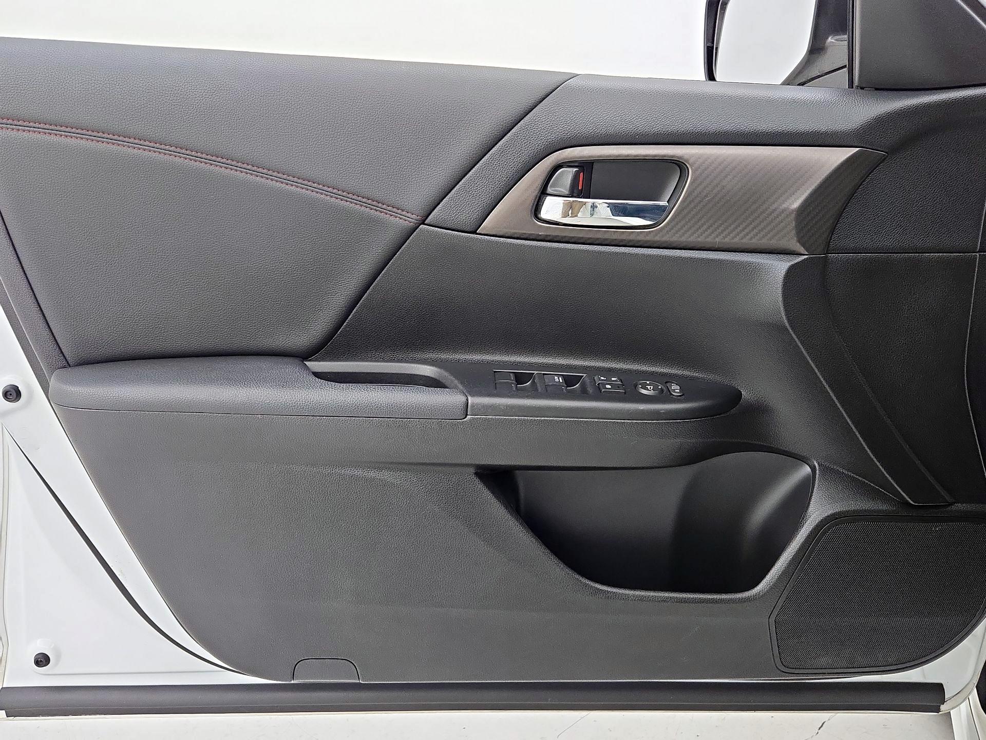 Thumbnail: 2017 Honda Accord - 12