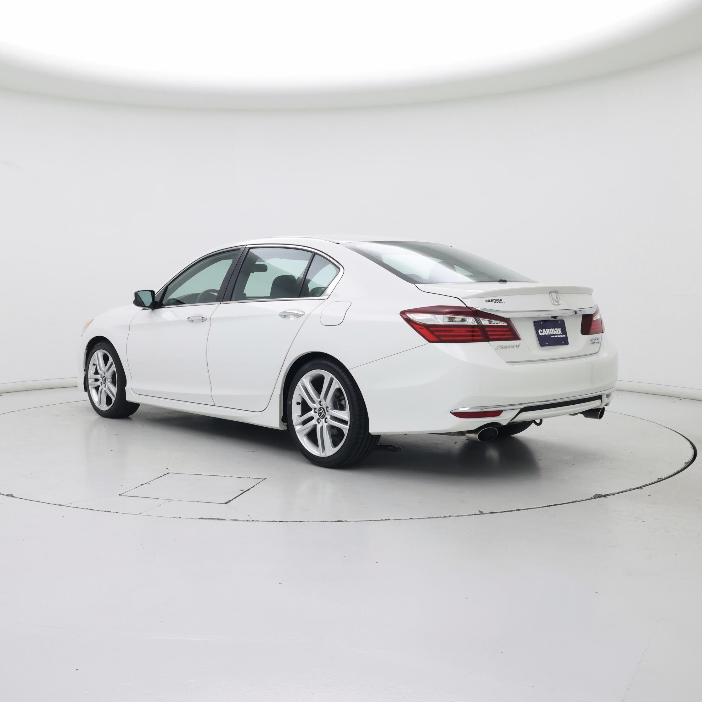 Thumbnail: 2017 Honda Accord - 2