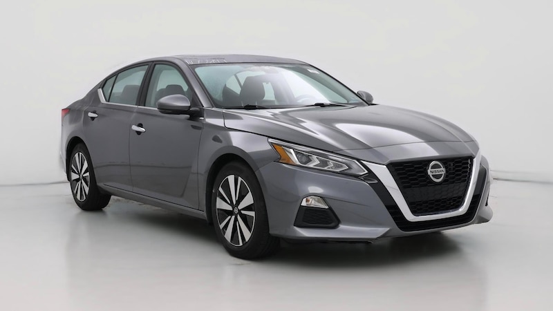 2021 Nissan Altima SV Hero Image