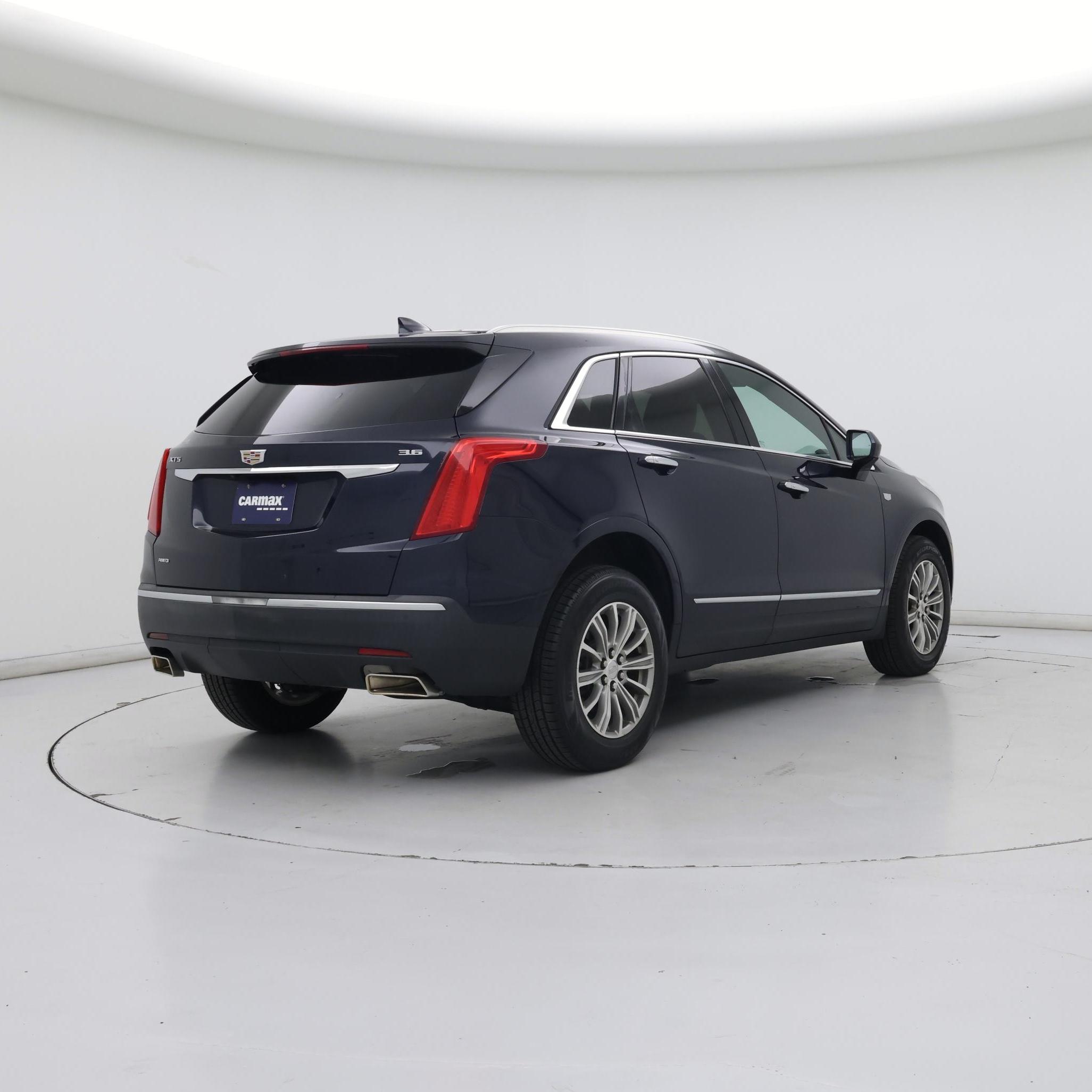 Thumbnail: 2017 Cadillac XT5 - 8