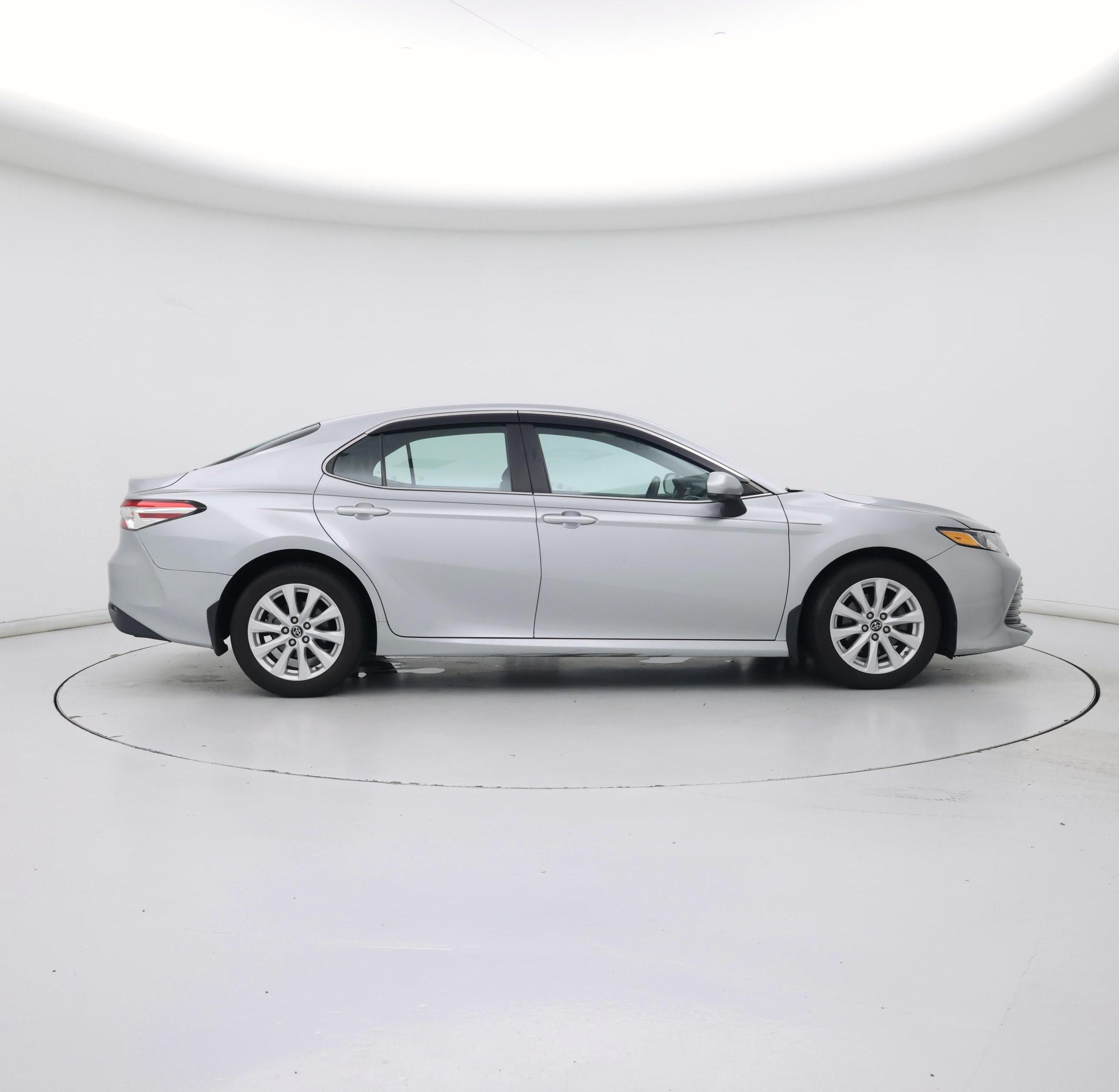 Thumbnail: 2018 Toyota Camry - 7