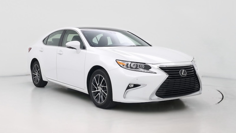 2017 Lexus ES 350 Hero Image