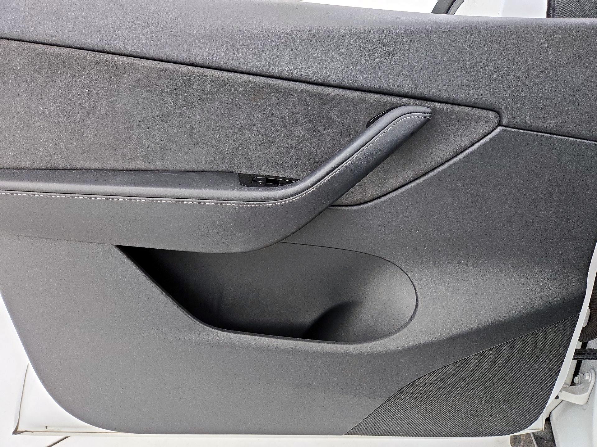 Thumbnail: 2020 Tesla Model Y - 12