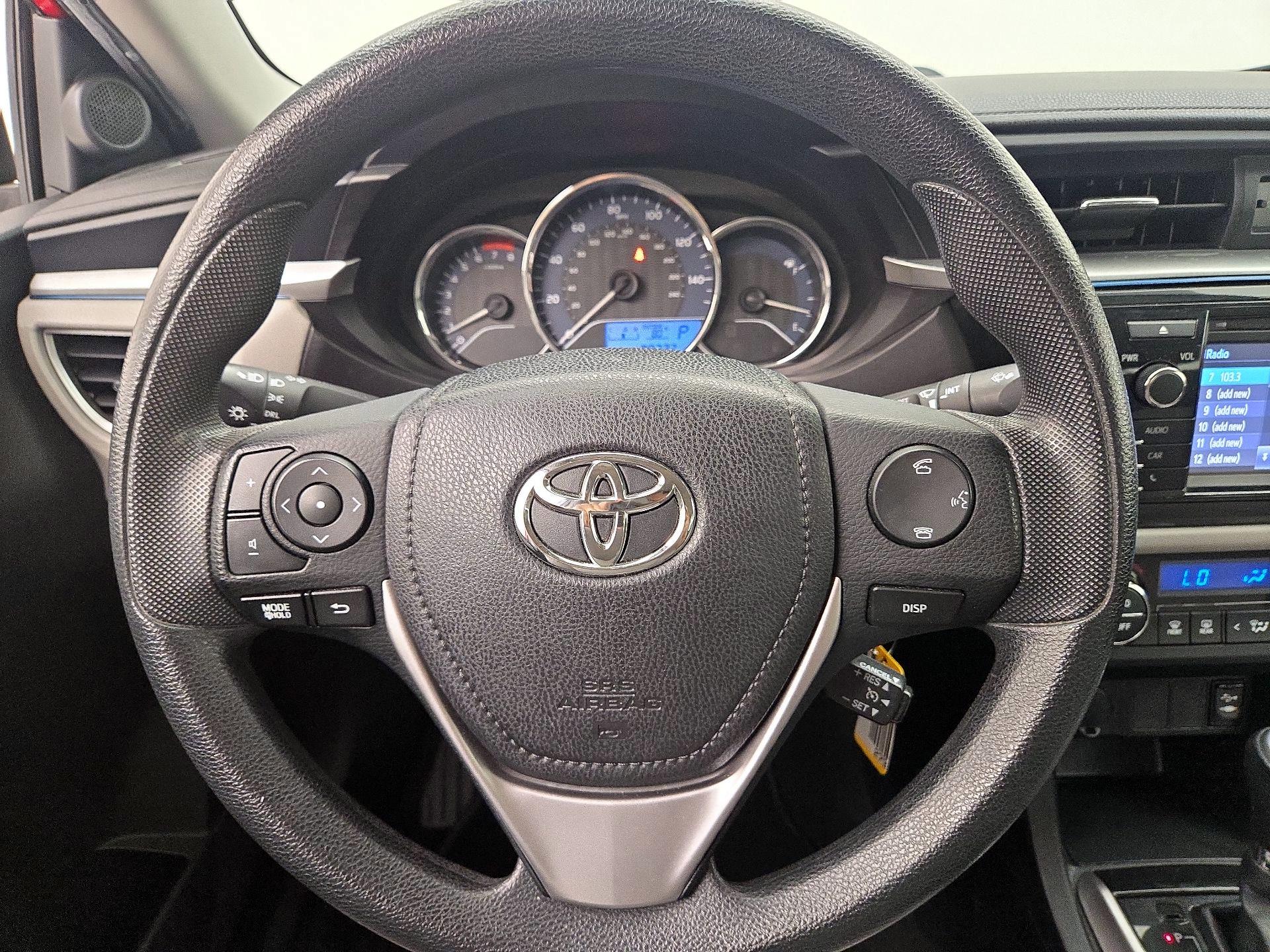 Thumbnail: 2015 Toyota Corolla - 10