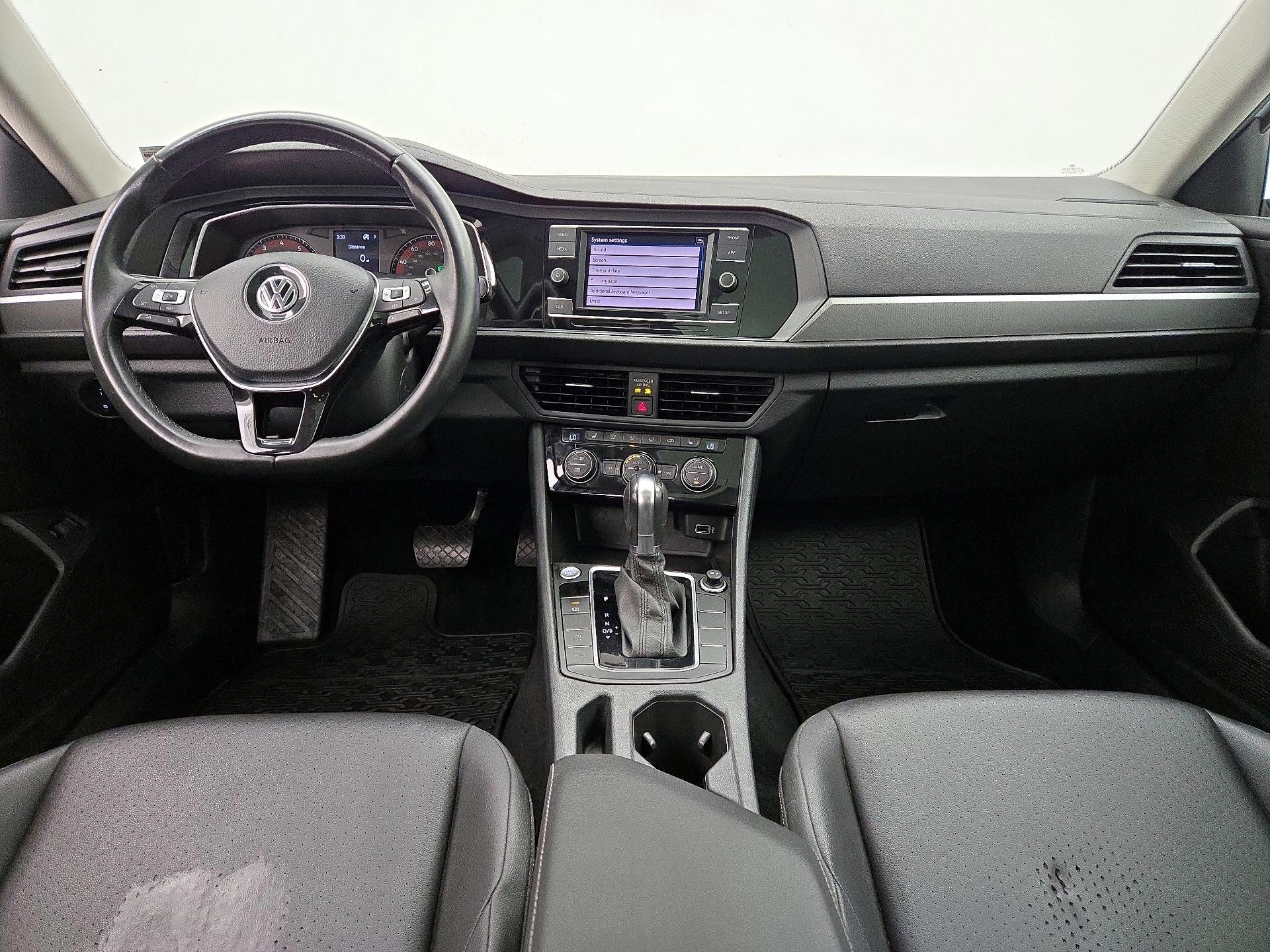 Thumbnail: 2019 Volkswagen Jetta - 9