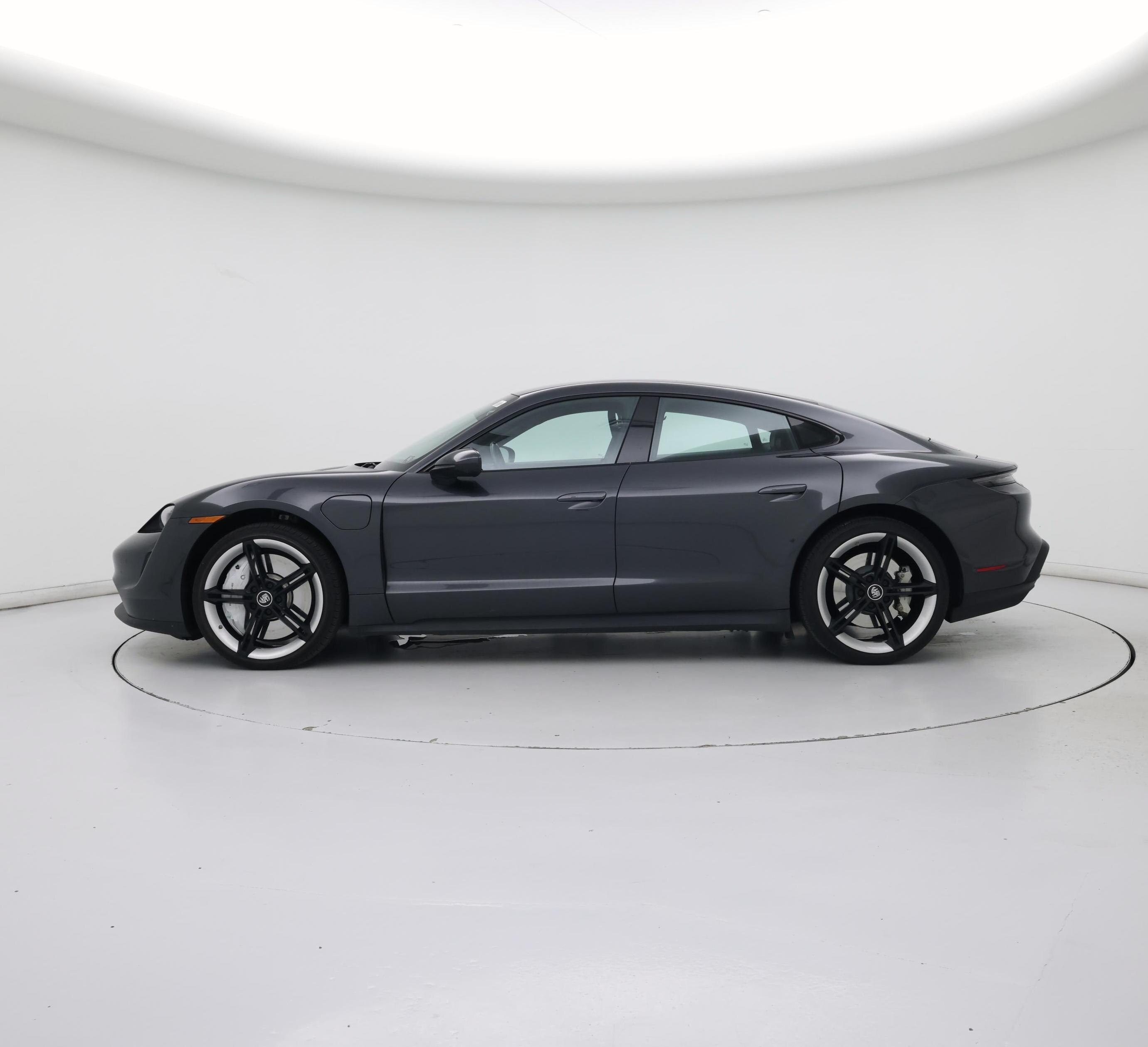 Thumbnail: 2020 Porsche Taycan - 3
