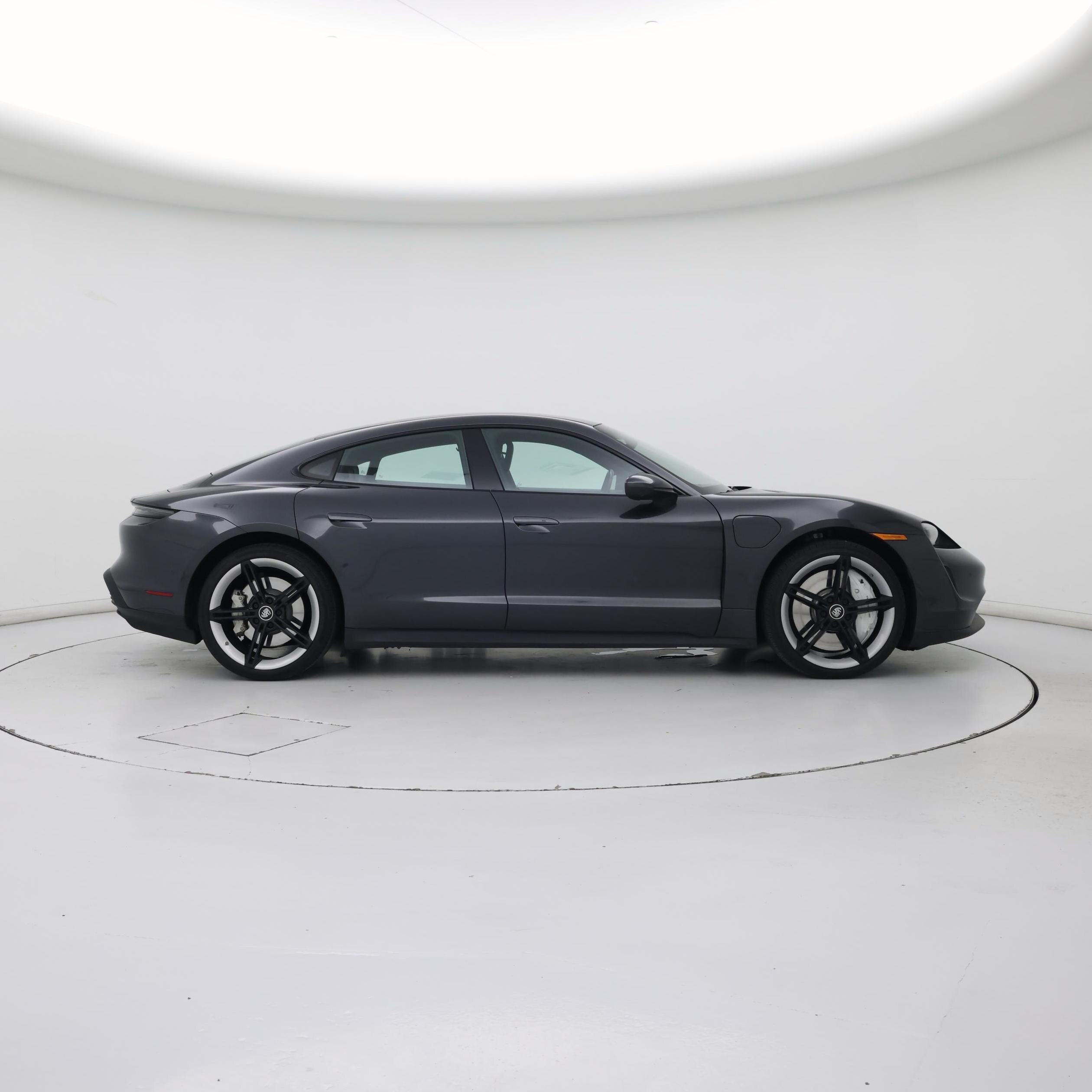 Thumbnail: 2020 Porsche Taycan - 7