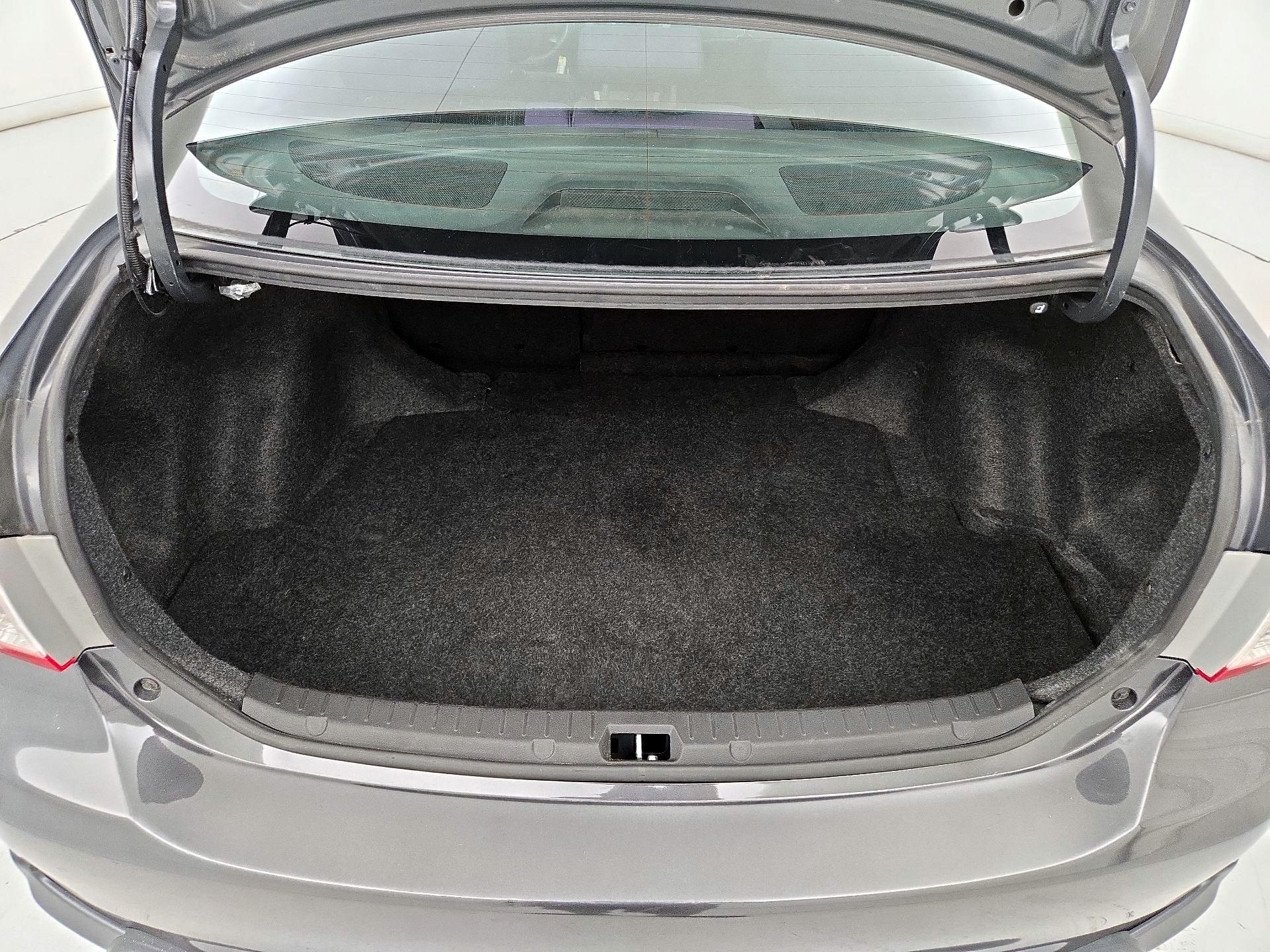 Thumbnail: 2013 Toyota Corolla - 20
