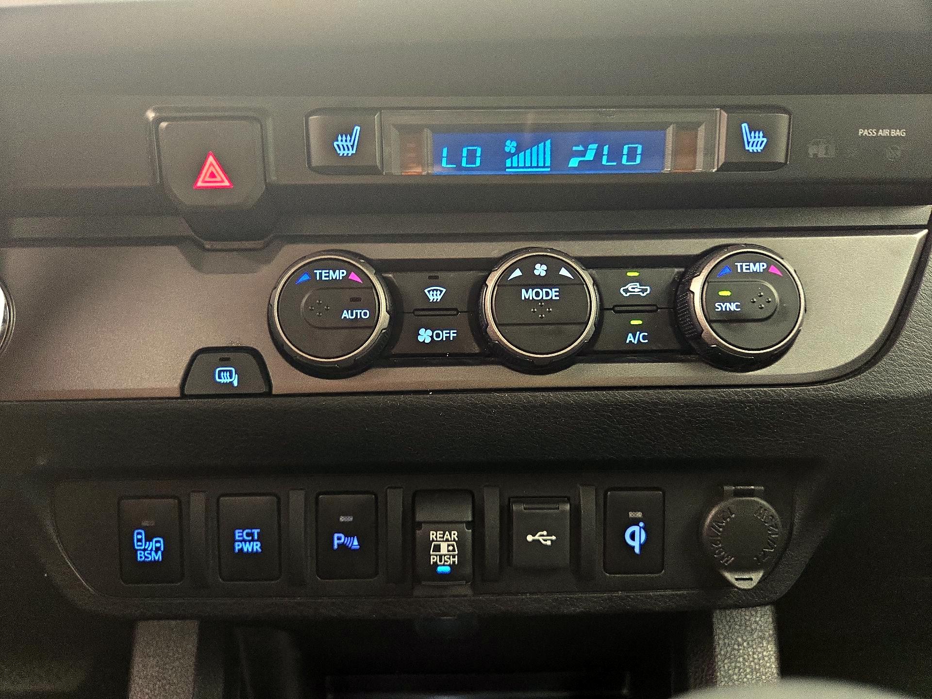 Thumbnail: 2022 Toyota Tacoma - 17