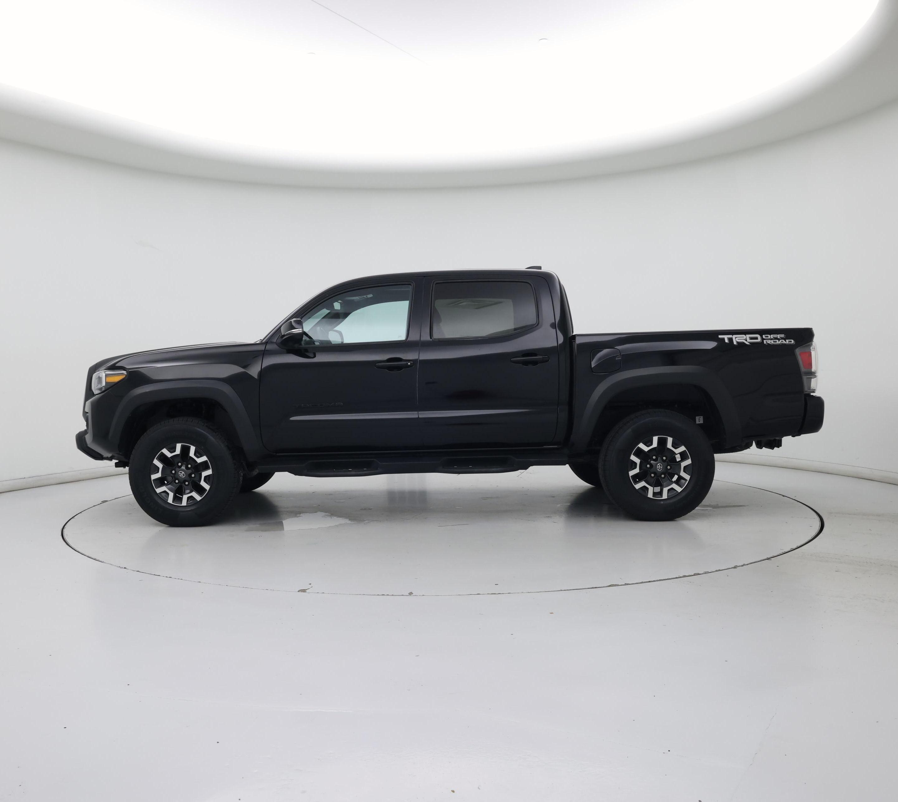Thumbnail: 2022 Toyota Tacoma - 3