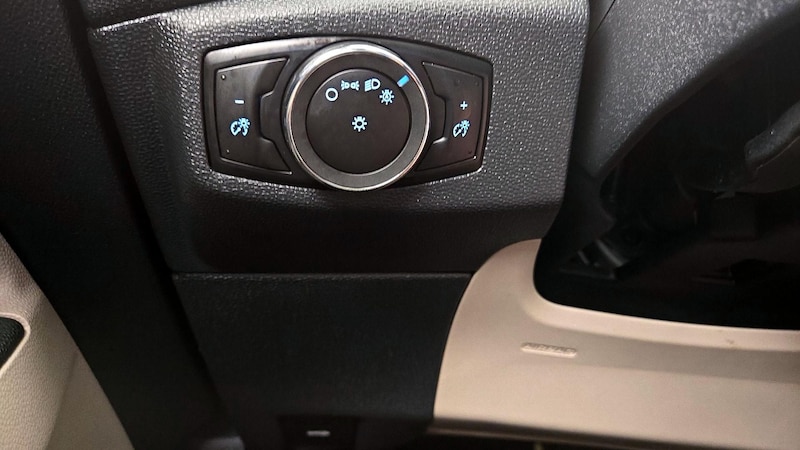 2021 Ford EcoSport S 13