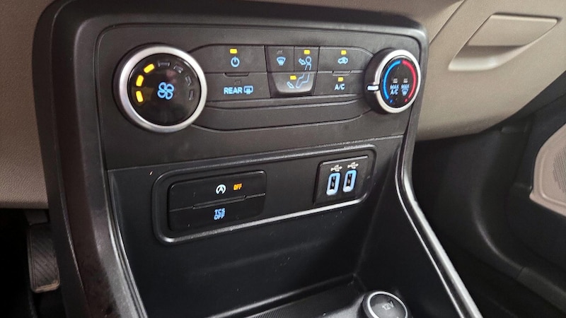 2021 Ford EcoSport S 16