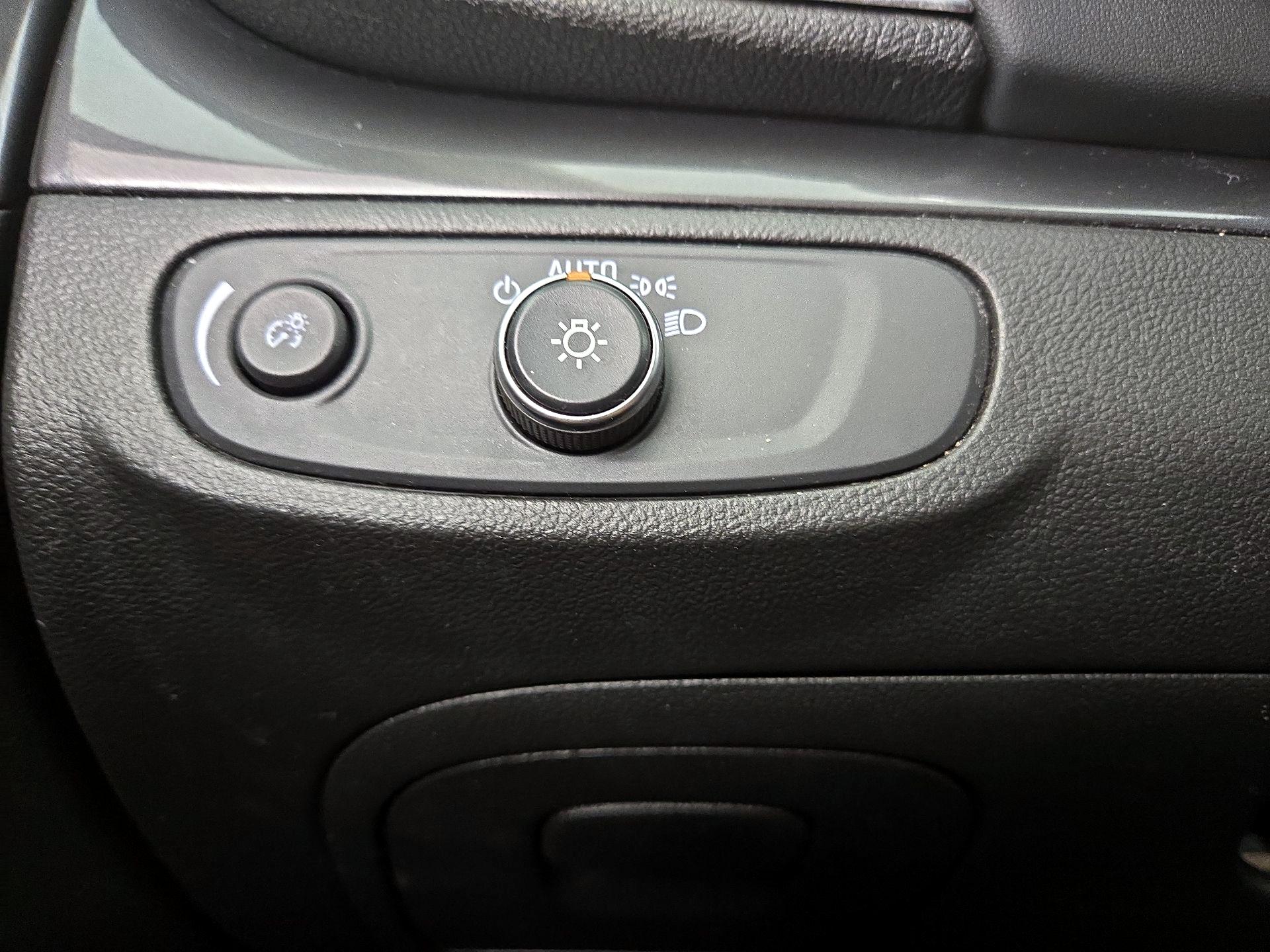 Thumbnail: 2018 Buick Encore - 13
