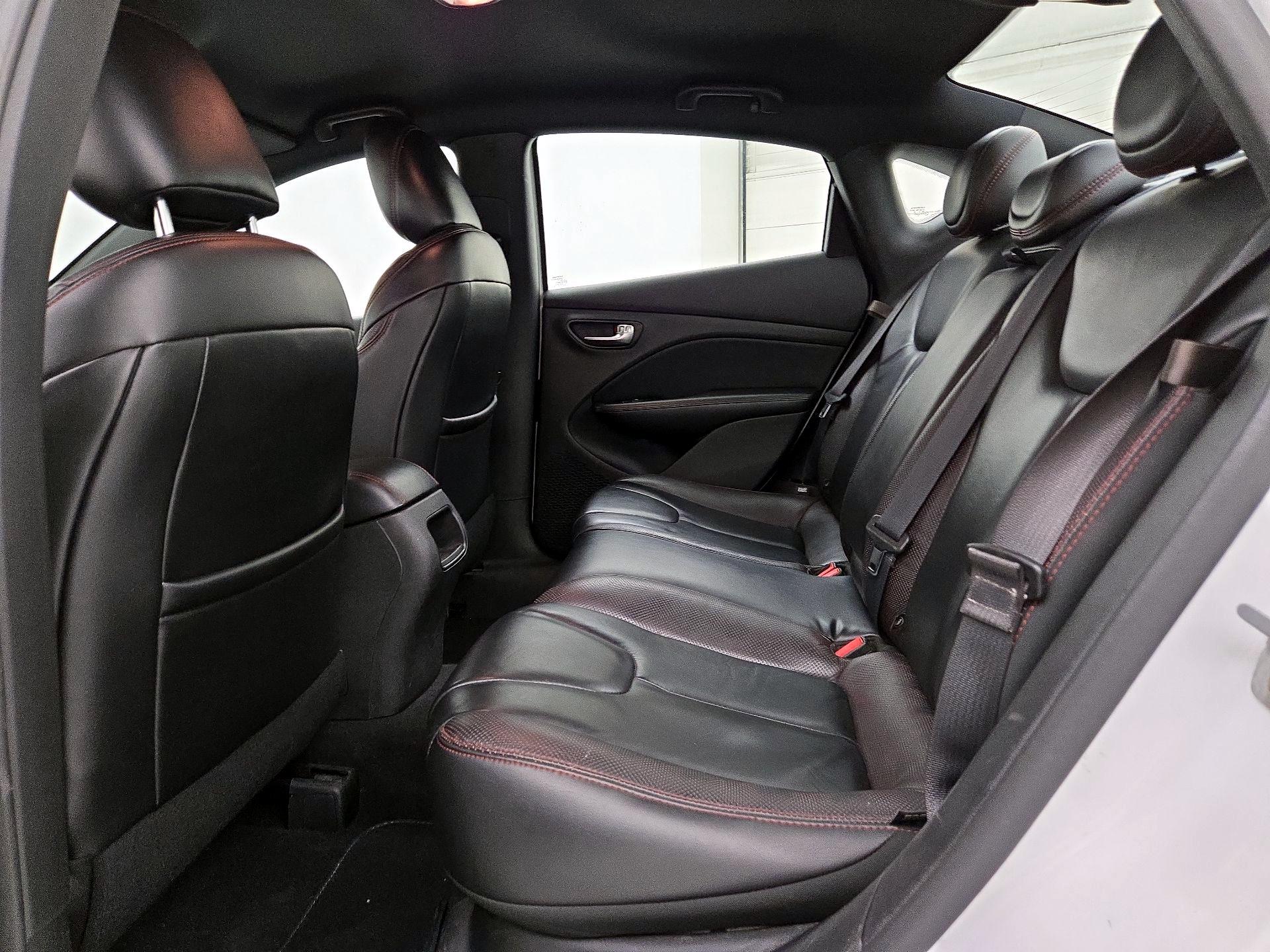 Thumbnail: 2016 Dodge Dart - 20