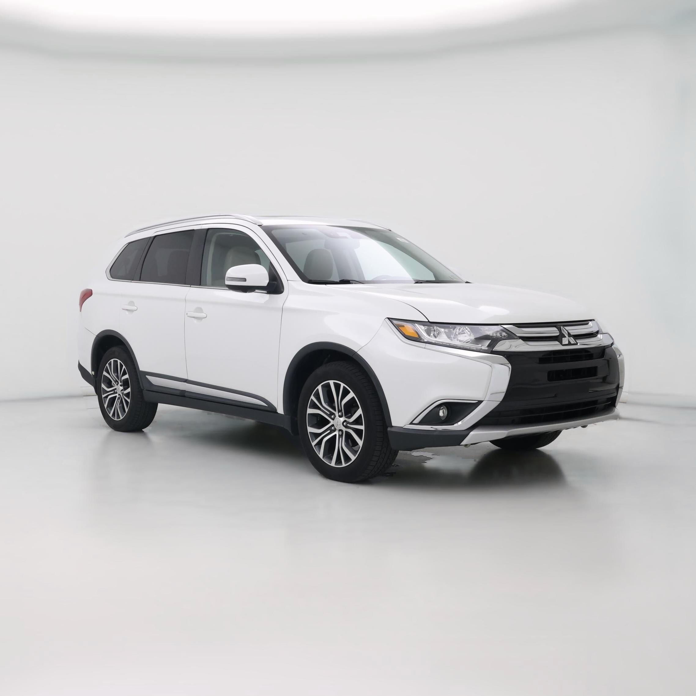 Thumbnail: 2017 Mitsubishi Outlander - 1