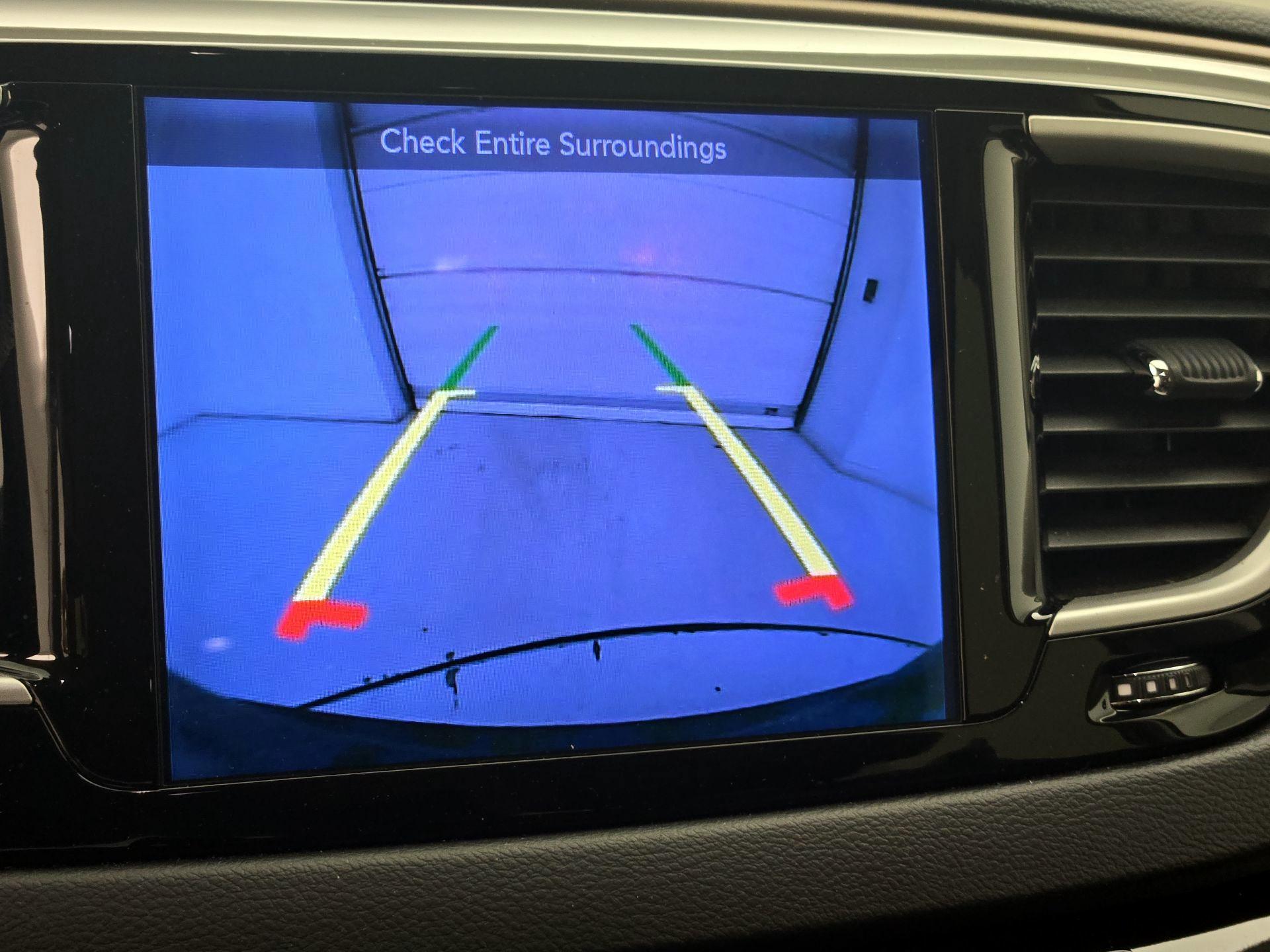 Thumbnail: 2017 Chrysler Pacifica - 15