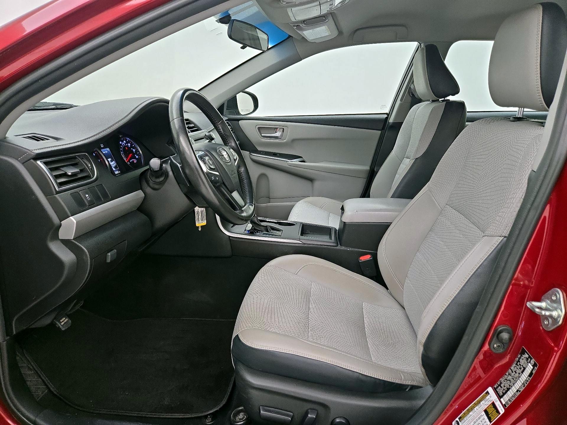 Thumbnail: 2016 Toyota Camry - 11
