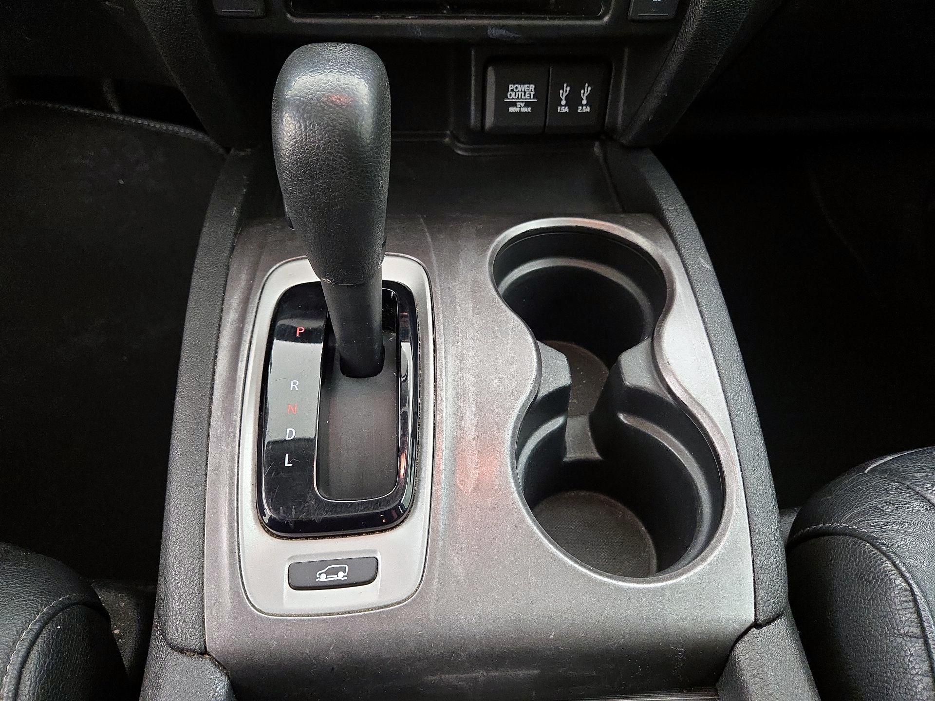 Thumbnail: 2016 Honda Pilot - 16