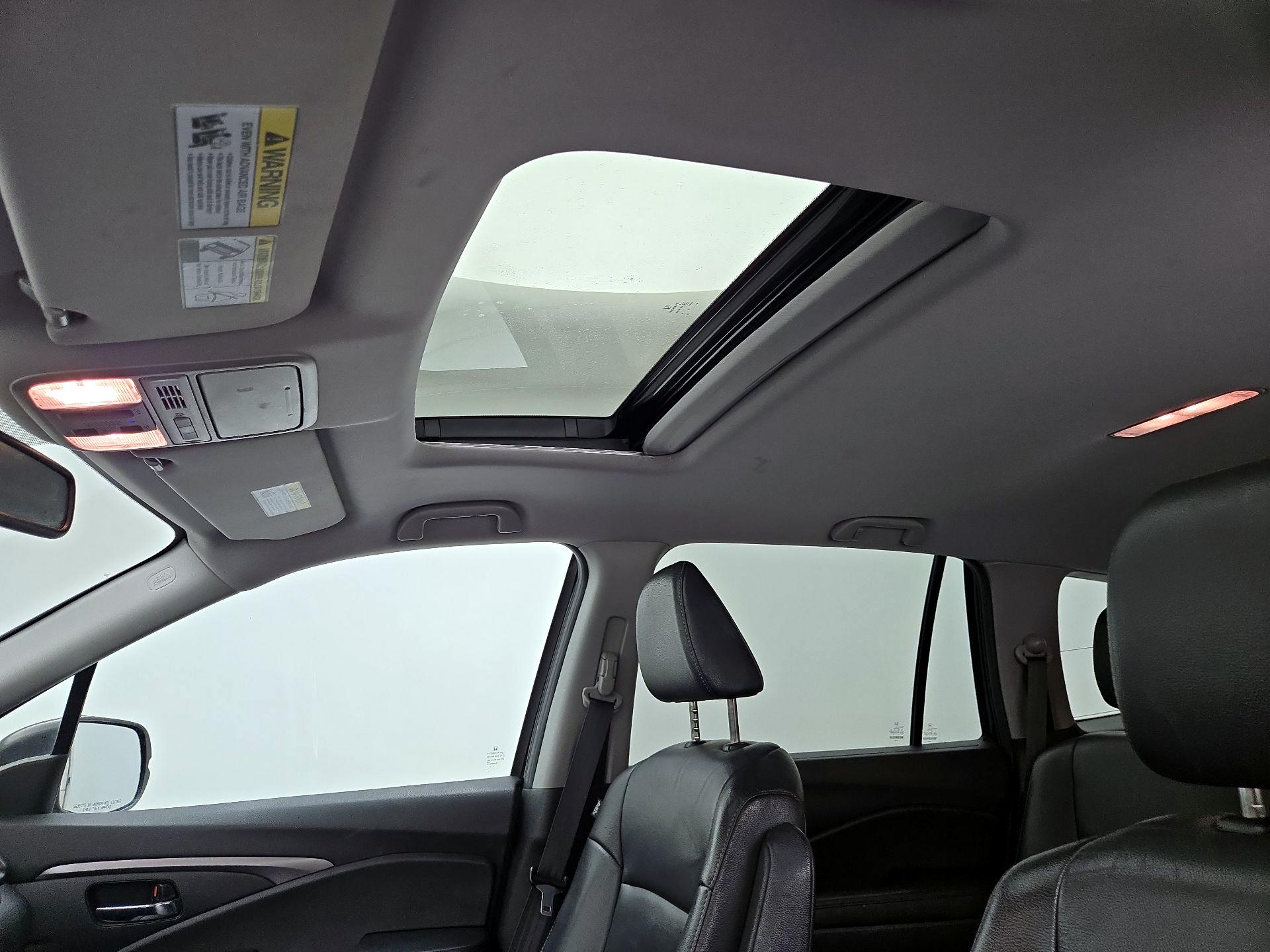 Thumbnail: 2016 Honda Pilot - 18