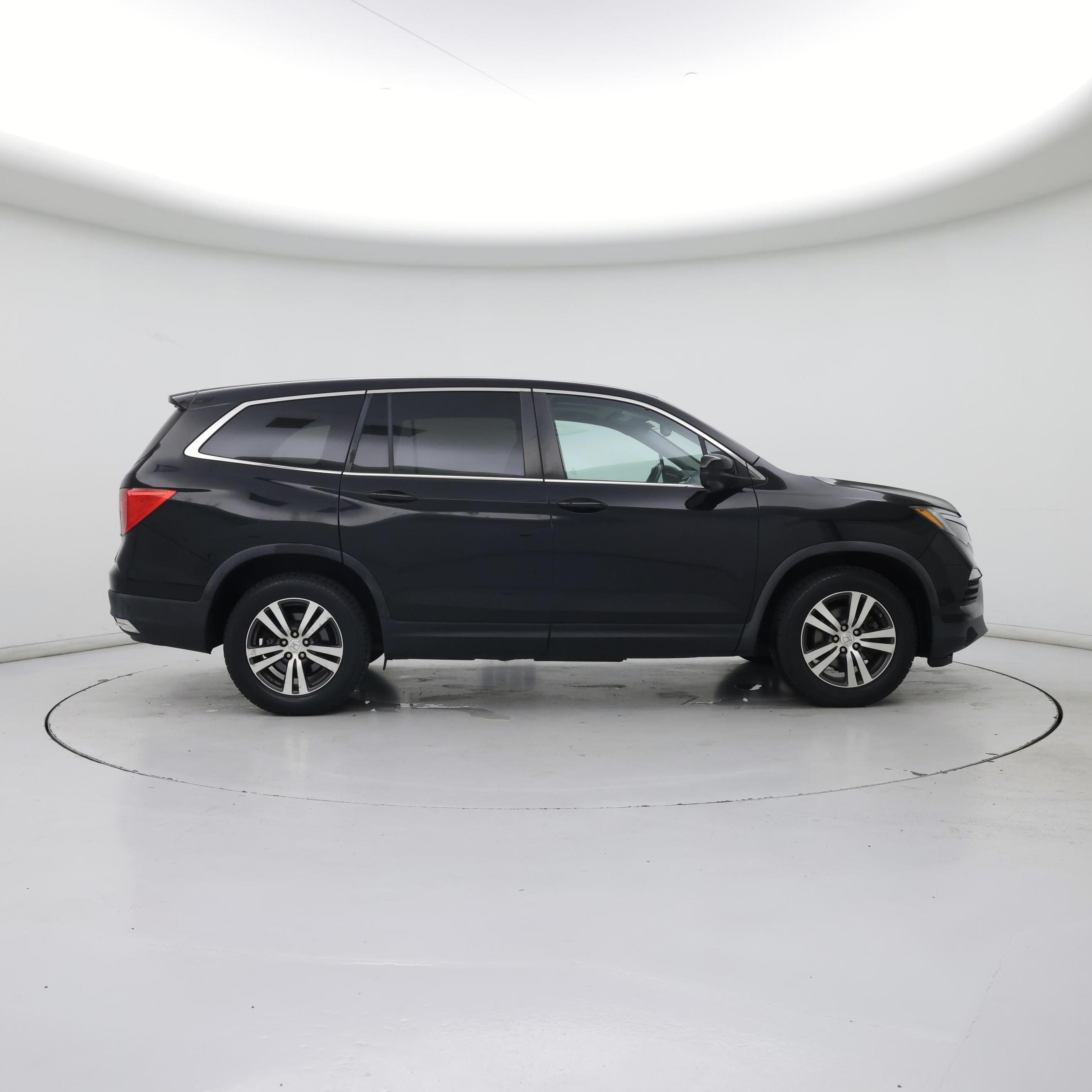 Thumbnail: 2016 Honda Pilot - 7