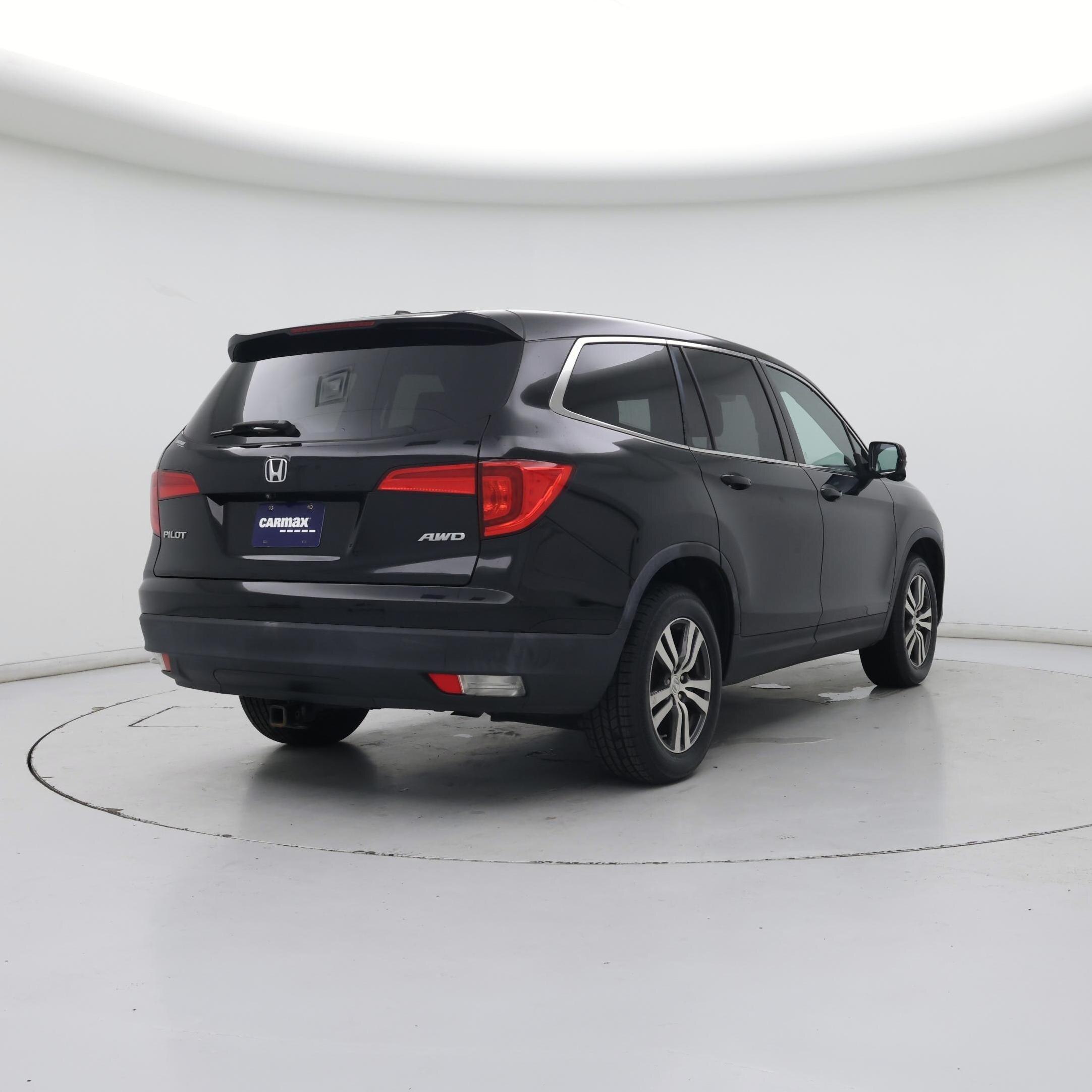Thumbnail: 2016 Honda Pilot - 8