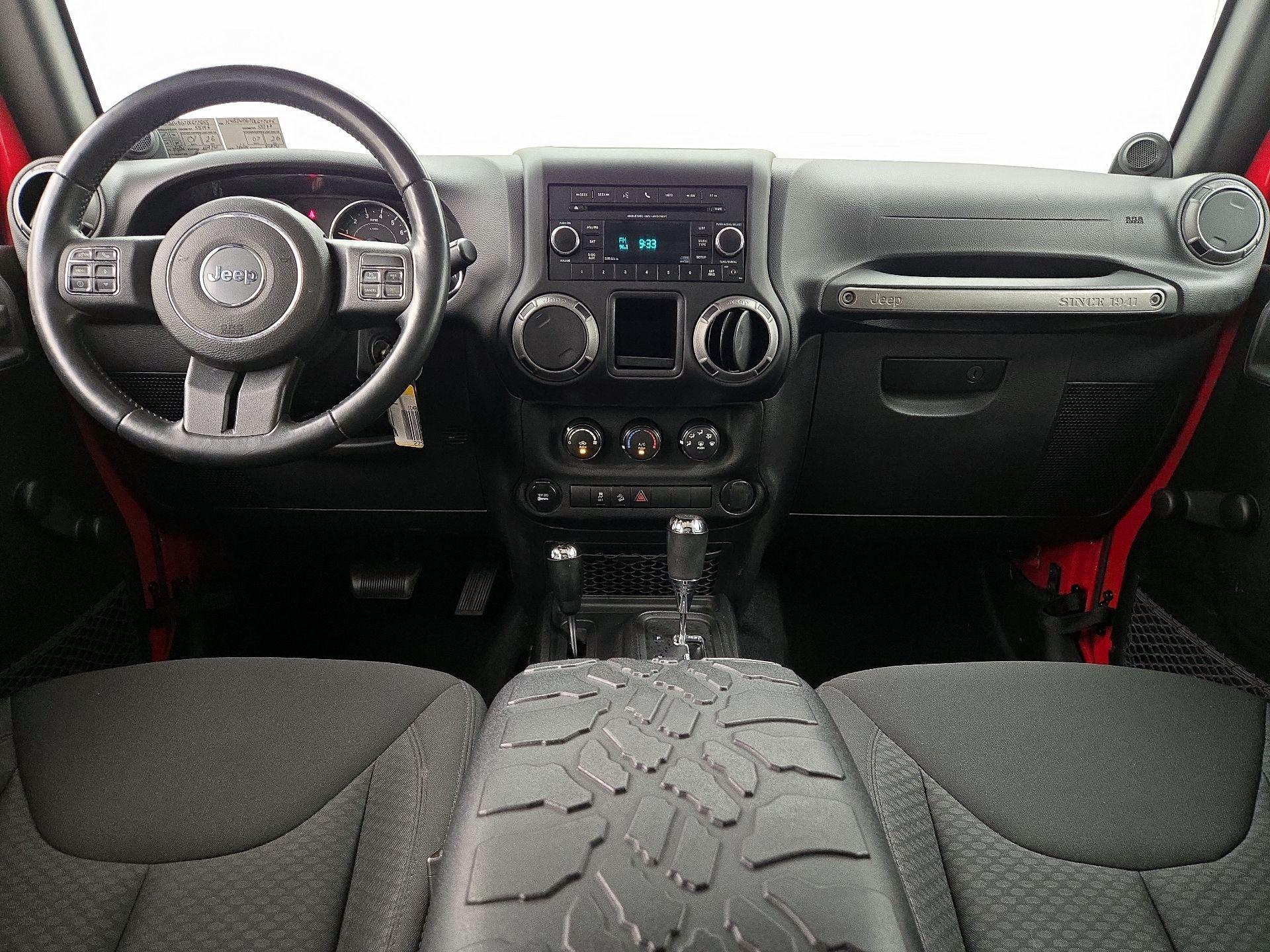 Thumbnail: 2013 Jeep Wrangler - 9