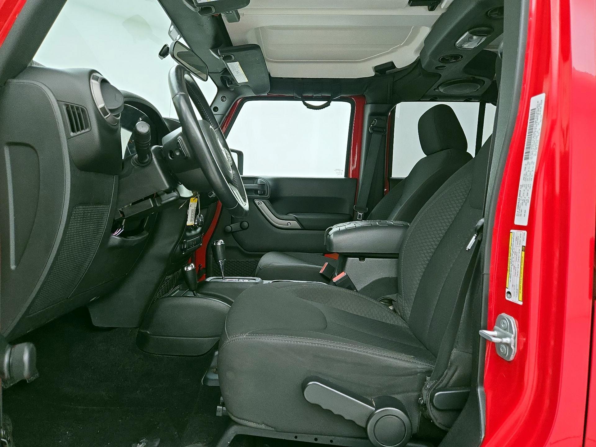 Thumbnail: 2013 Jeep Wrangler - 11