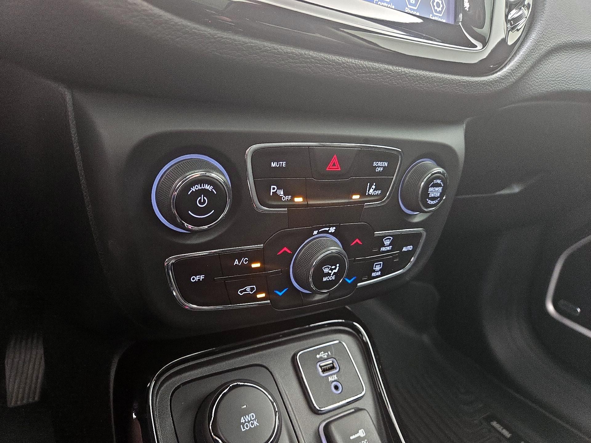 Thumbnail: 2021 Jeep Compass - 16