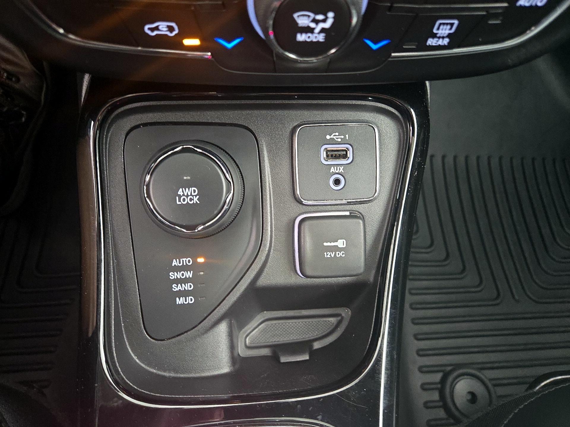 Thumbnail: 2021 Jeep Compass - 18