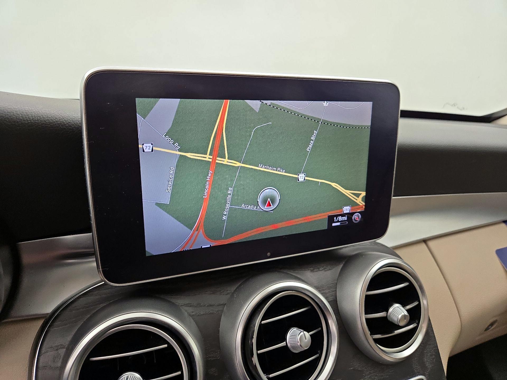 Thumbnail: 2016 Mercedes-Benz C-Class - 14