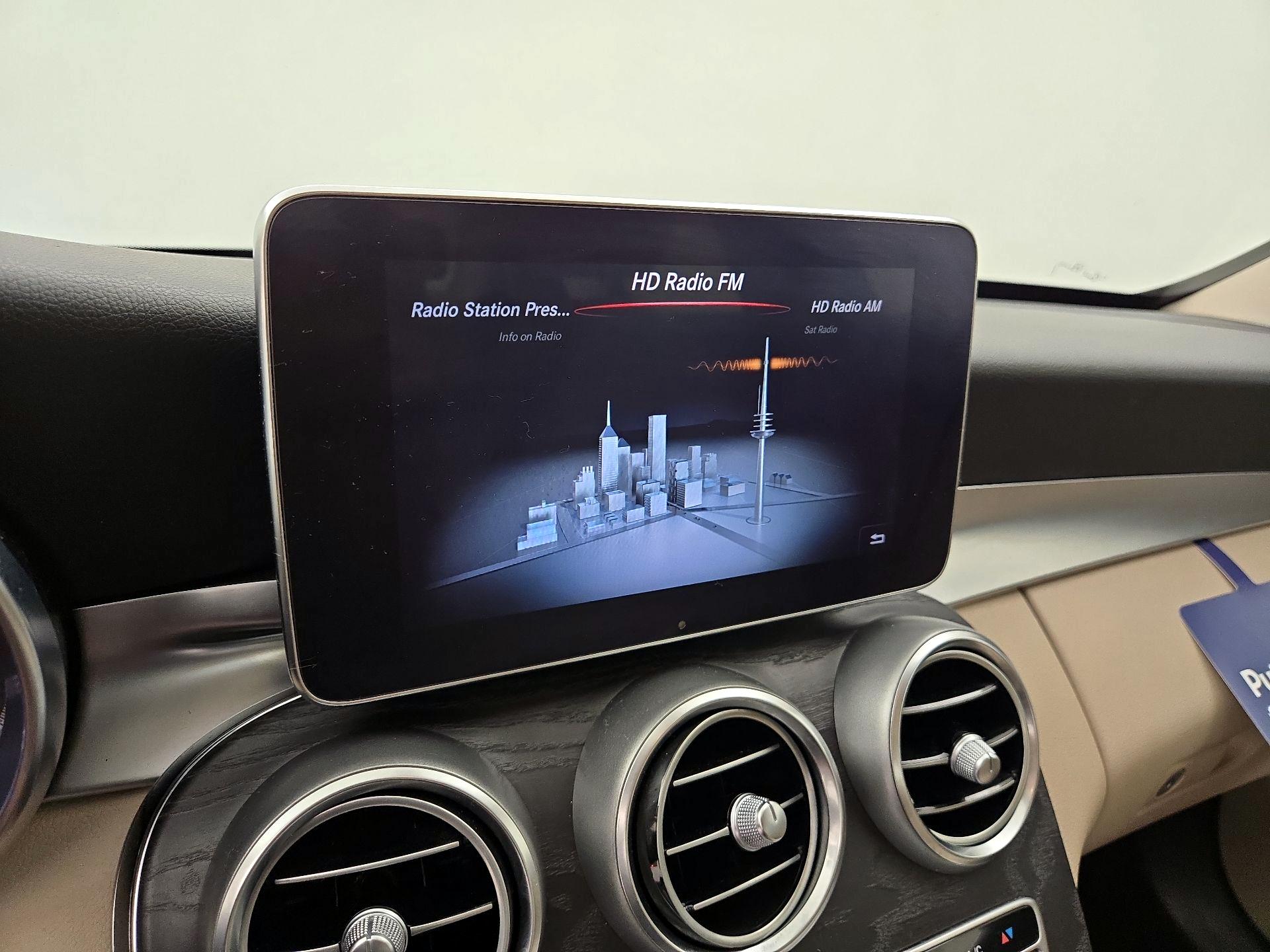 Thumbnail: 2016 Mercedes-Benz C-Class - 16