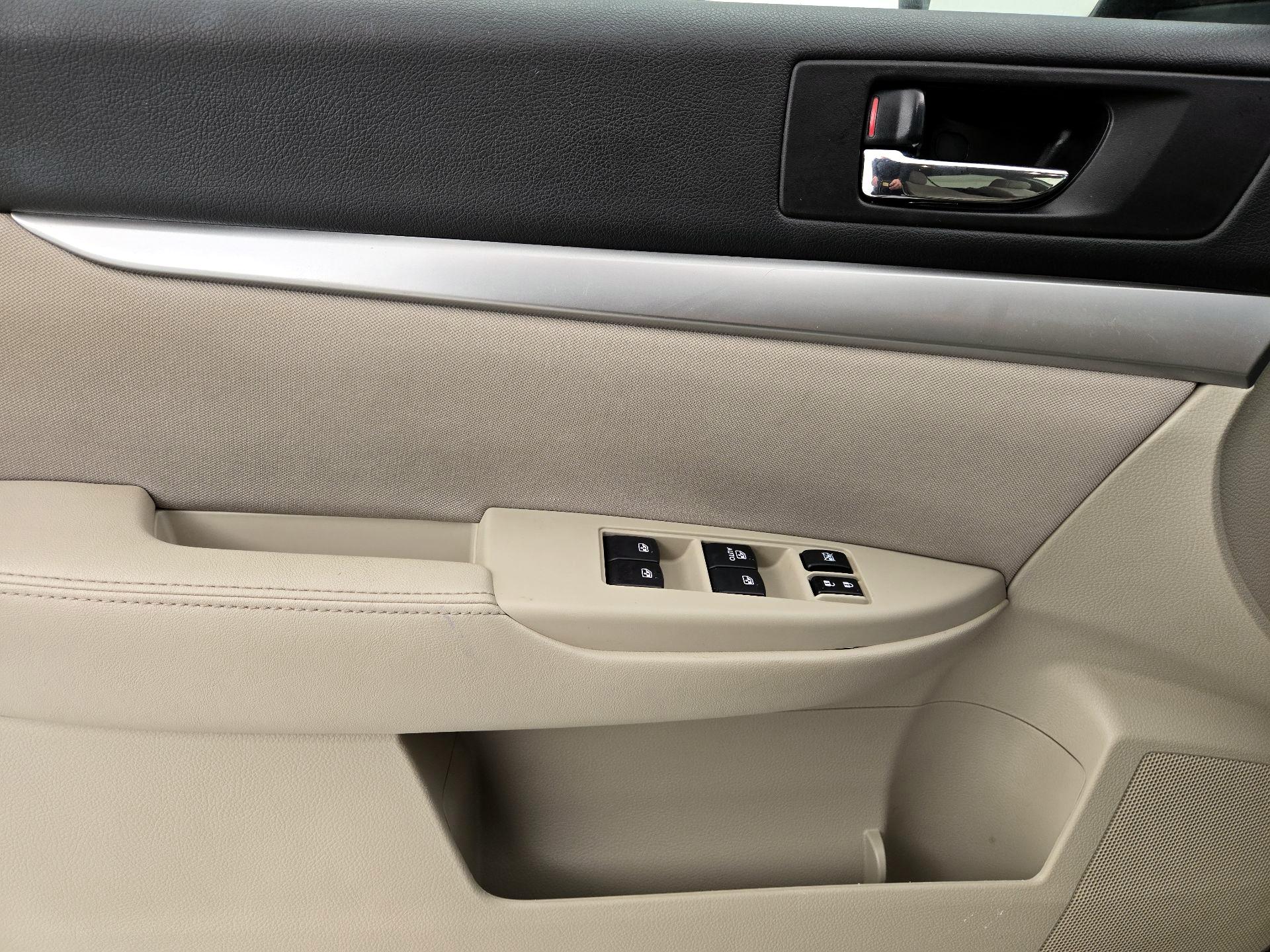 Thumbnail: 2014 Subaru Outback - 12