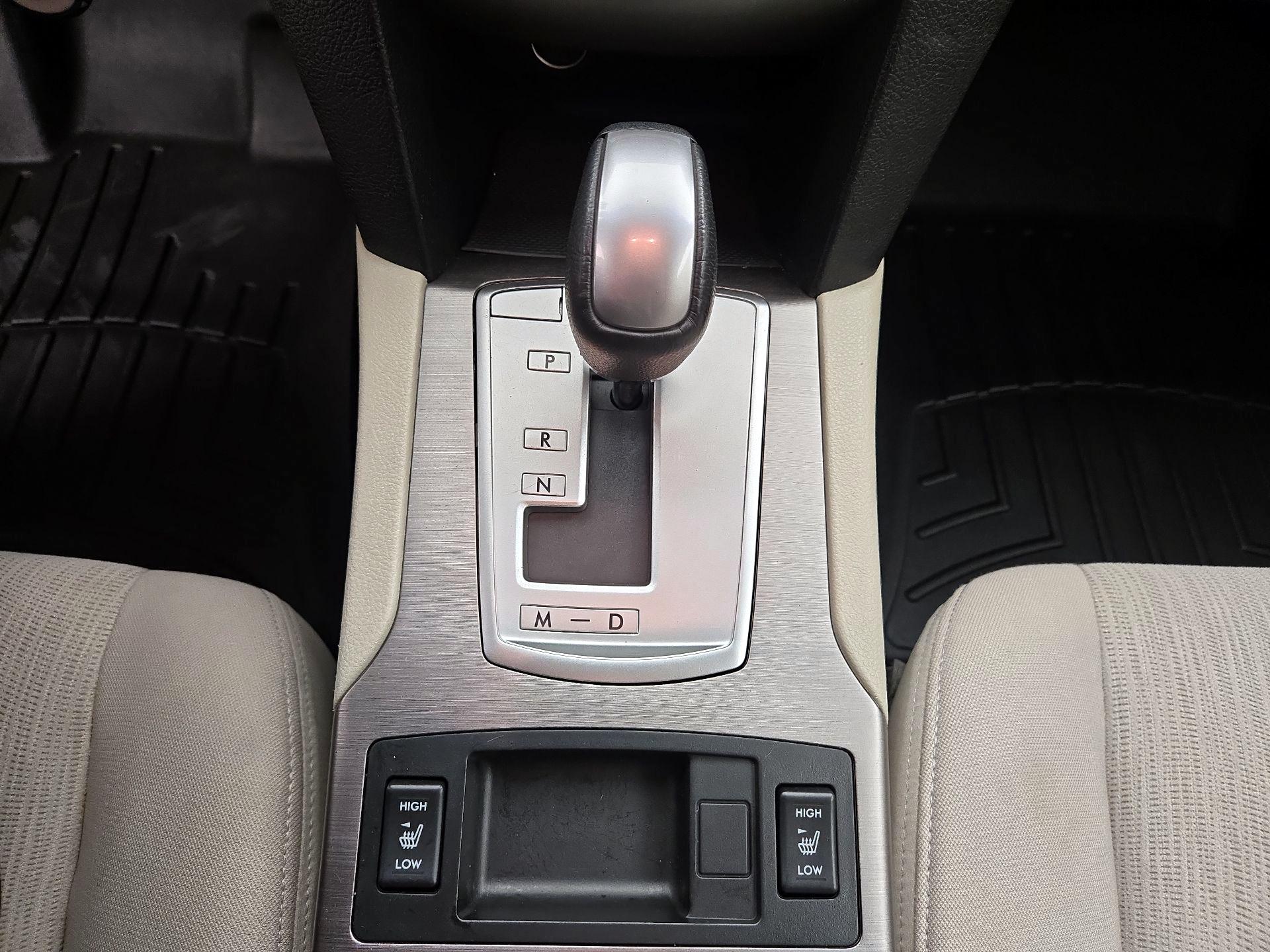 Thumbnail: 2014 Subaru Outback - 16