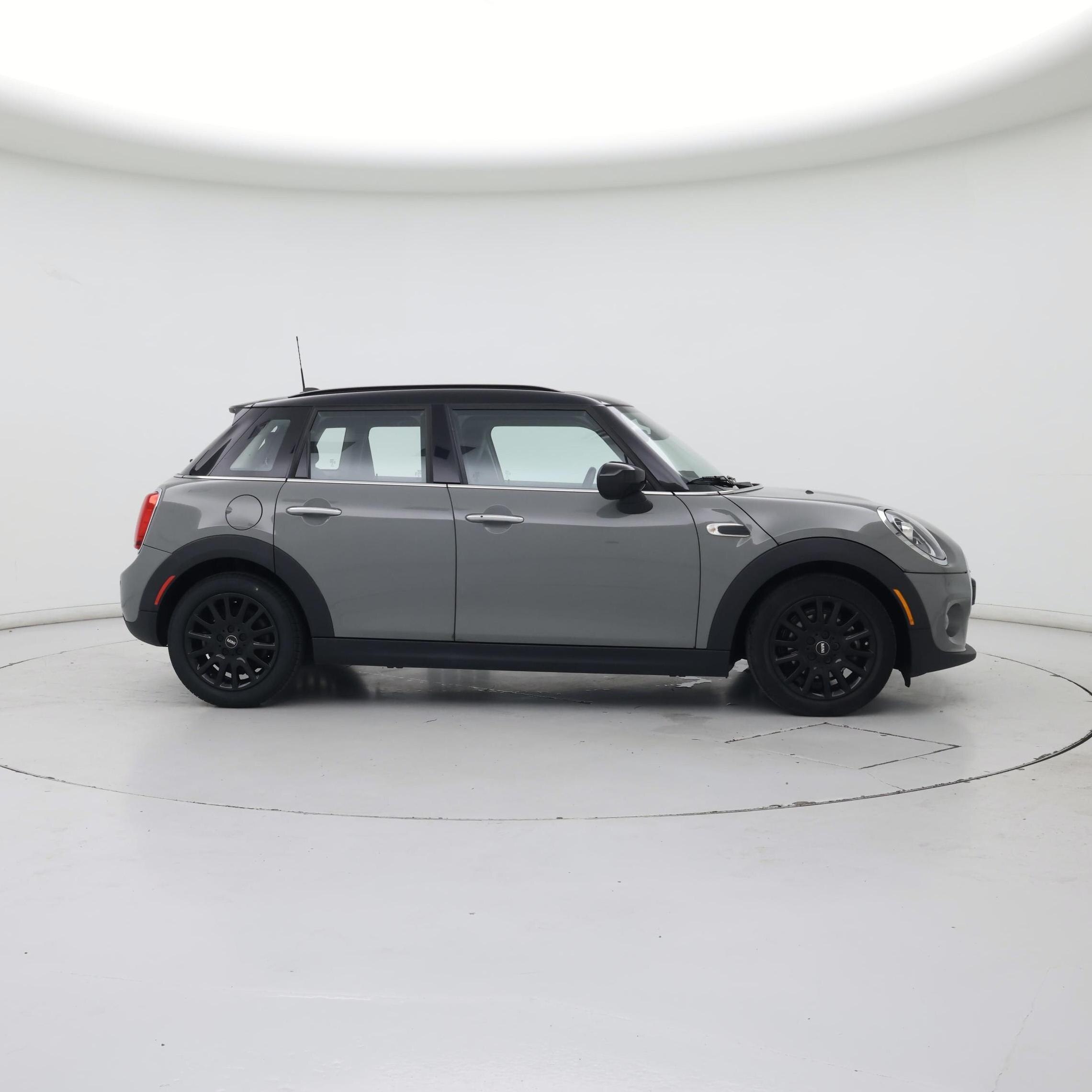 Thumbnail: 2021 MINI Cooper Hardtop - 7