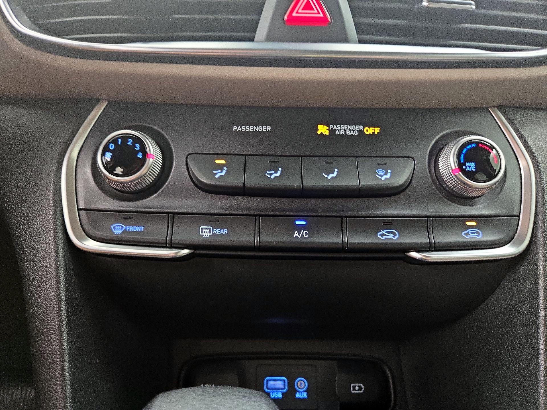 Thumbnail: 2019 Hyundai Santa Fe - 16