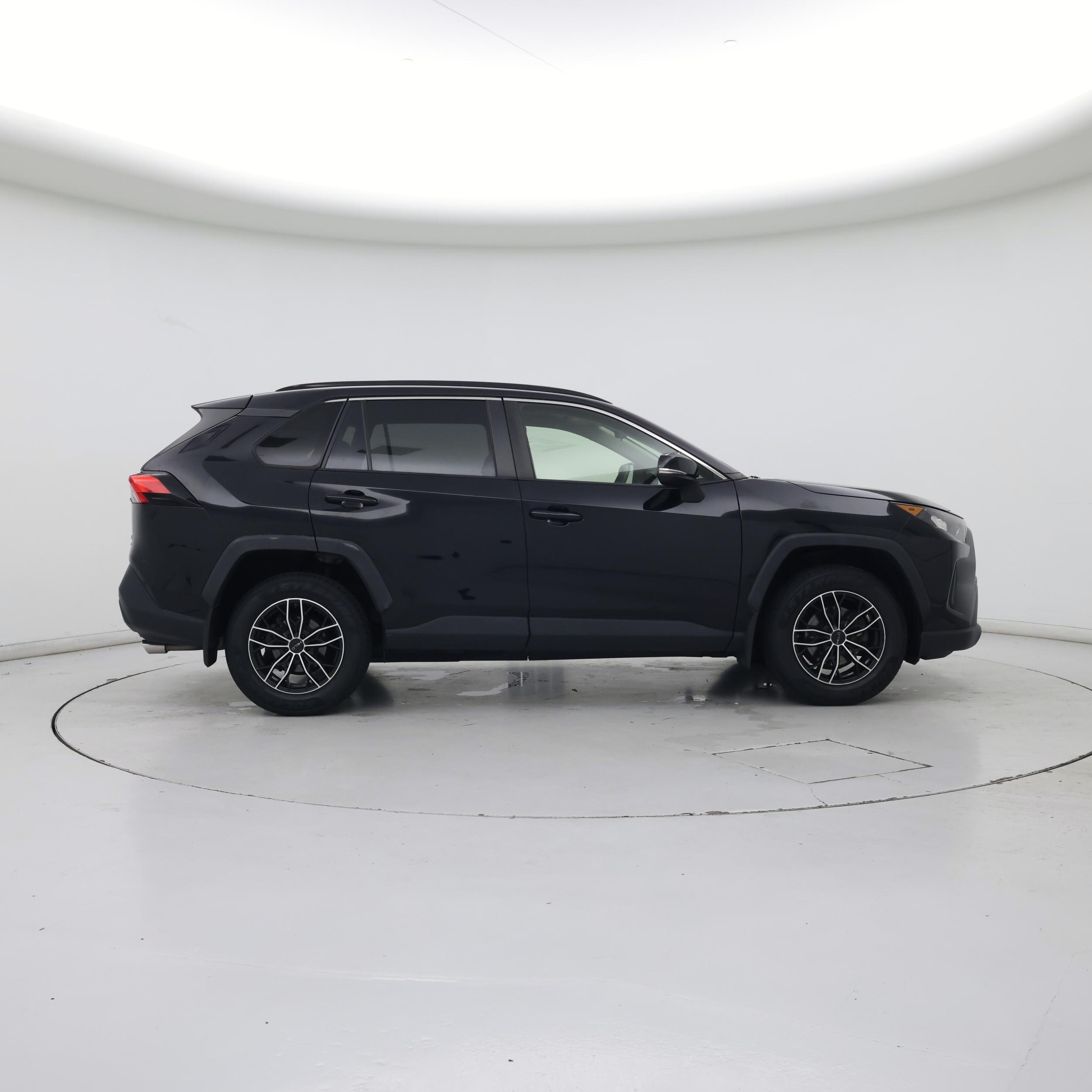 Thumbnail: 2019 Toyota RAV4 - 7