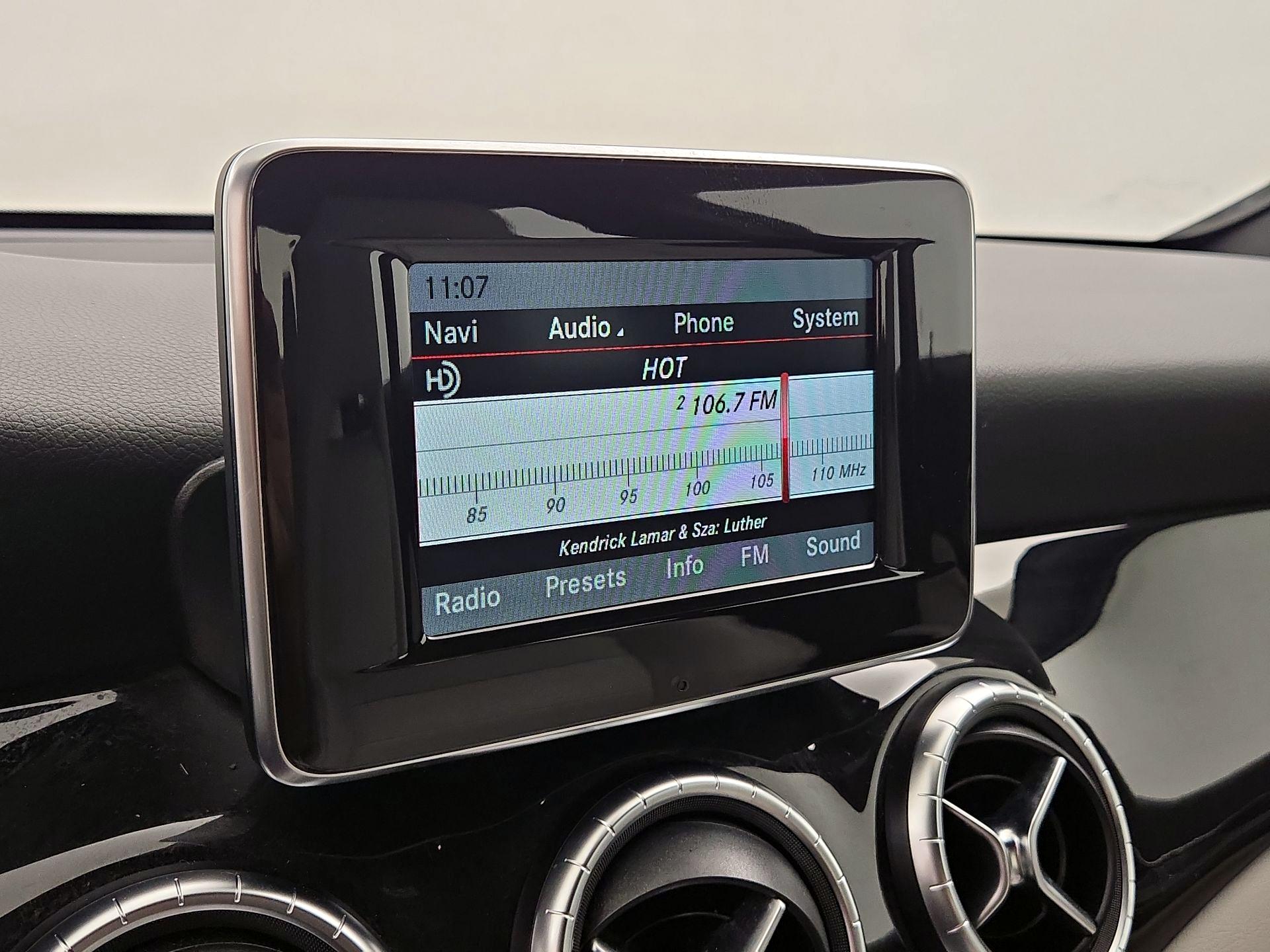 Thumbnail: 2014 Mercedes-Benz CLA - 14