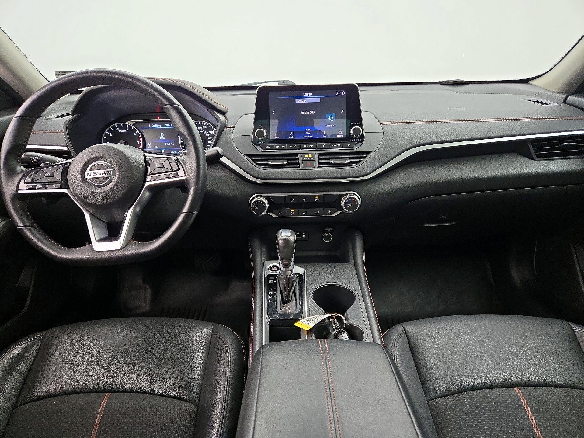 Thumbnail: 2020 Nissan Altima - 9