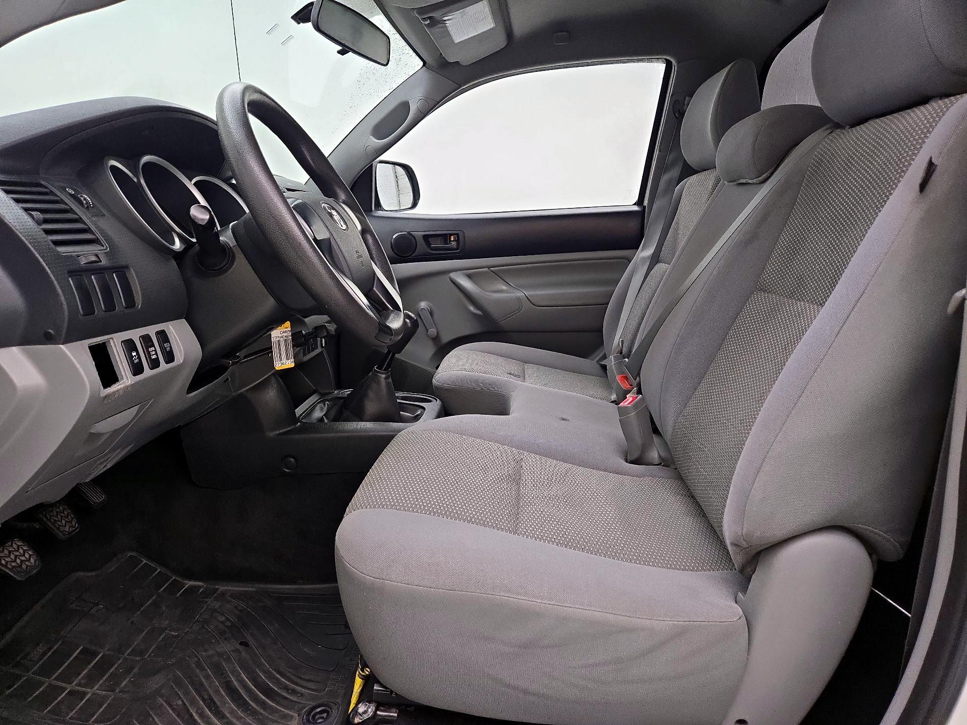 Thumbnail: 2013 Toyota Tacoma - 11