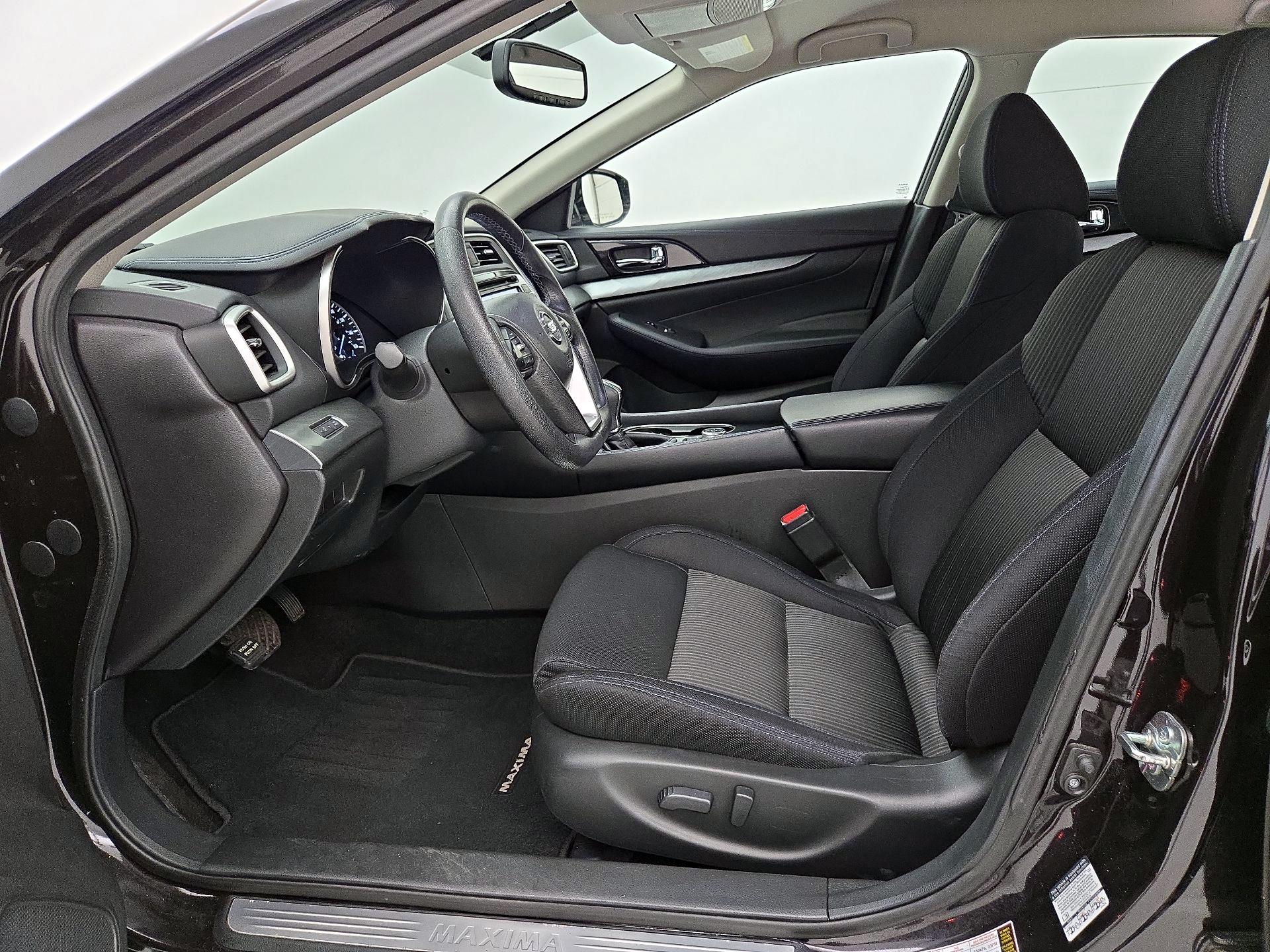 Thumbnail: 2016 Nissan Maxima - 11
