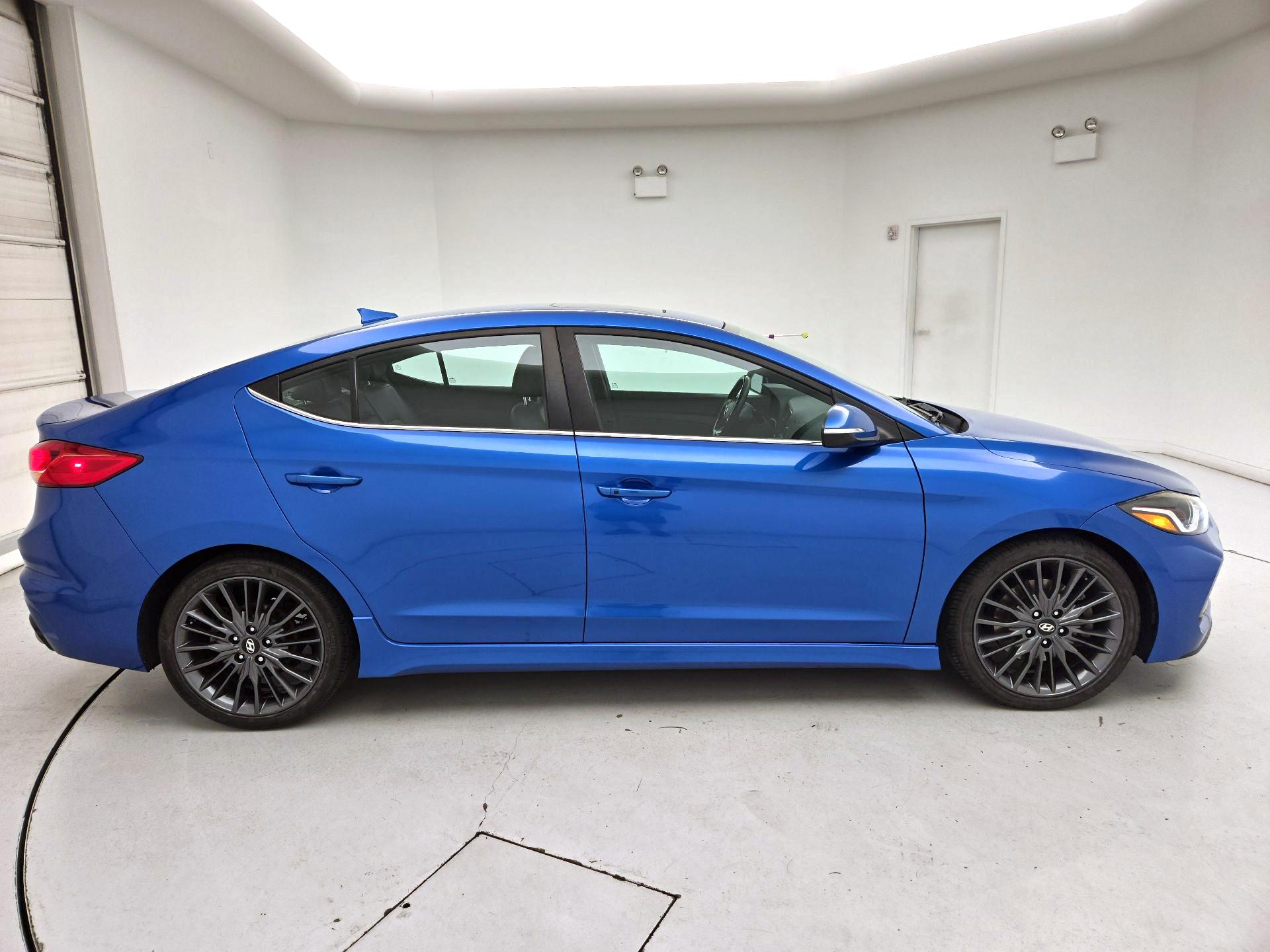 Thumbnail: 2018 Hyundai Elantra - 4