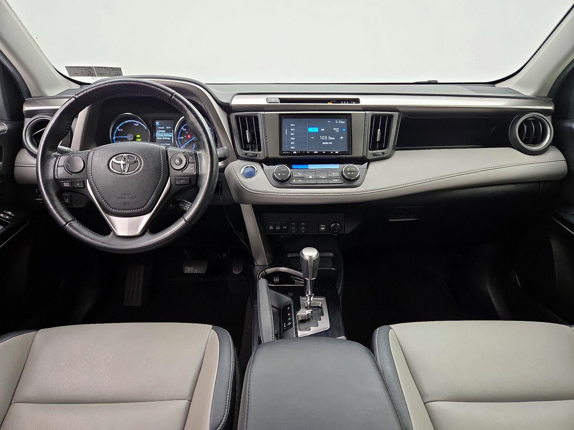 Thumbnail: 2017 Toyota RAV4 - 9